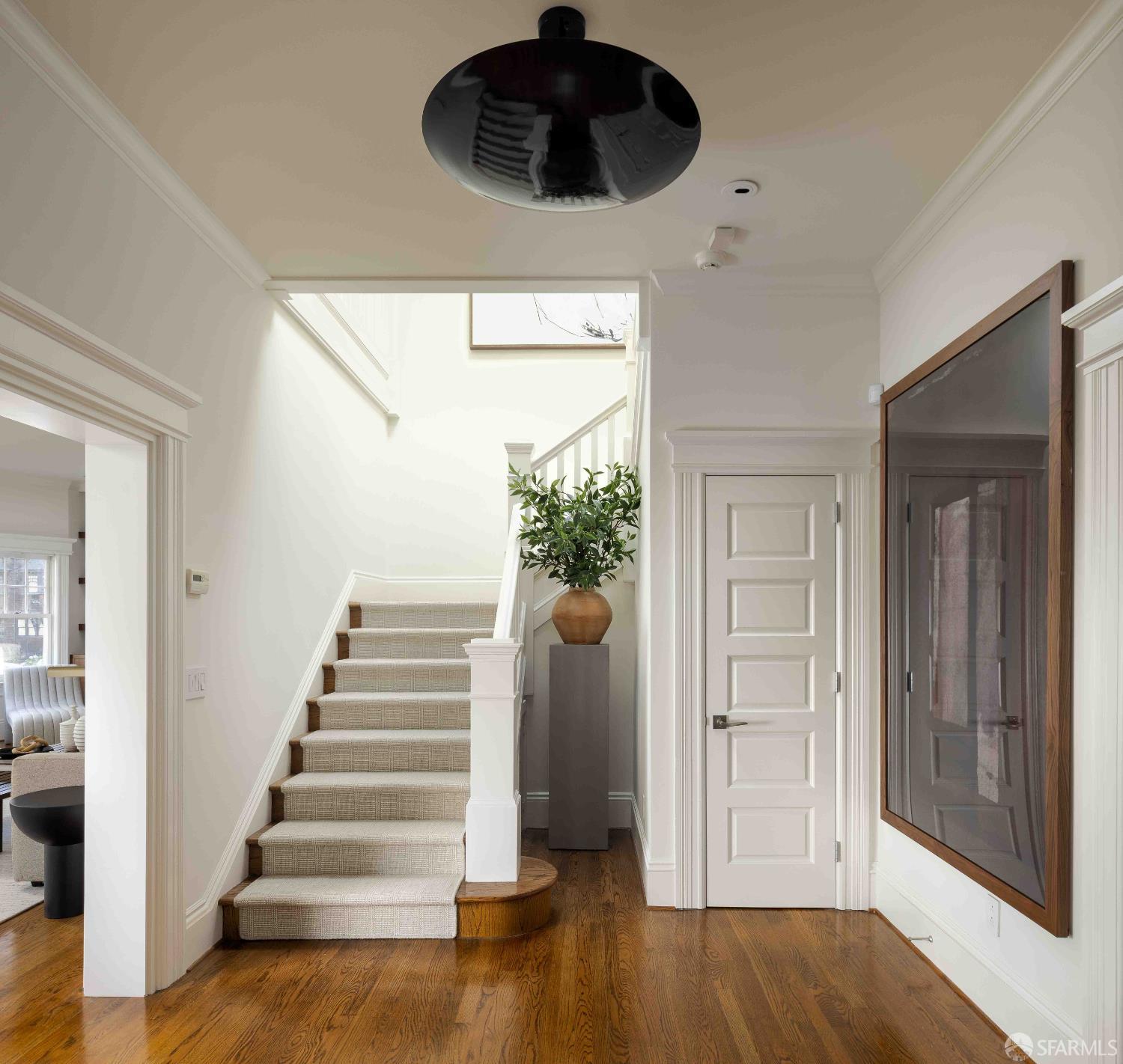 3221 Washington Street - Photo 3