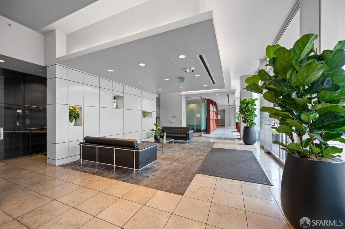 250 King Street #518 - Photo 3
