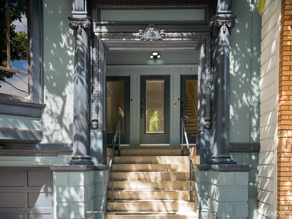 124-126 Parnassus Avenue - Photo 3