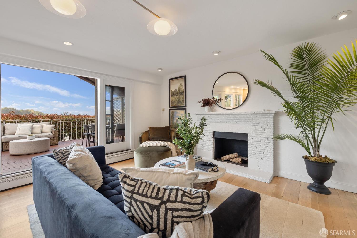 185 Graystone Terrace #3 - Photo 3