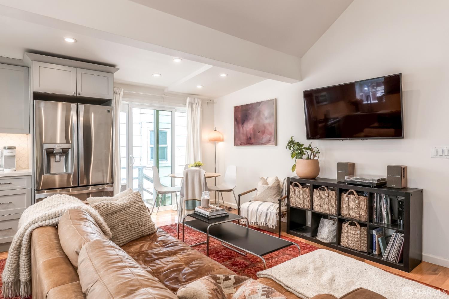 173 Farallones Street - Photo 4