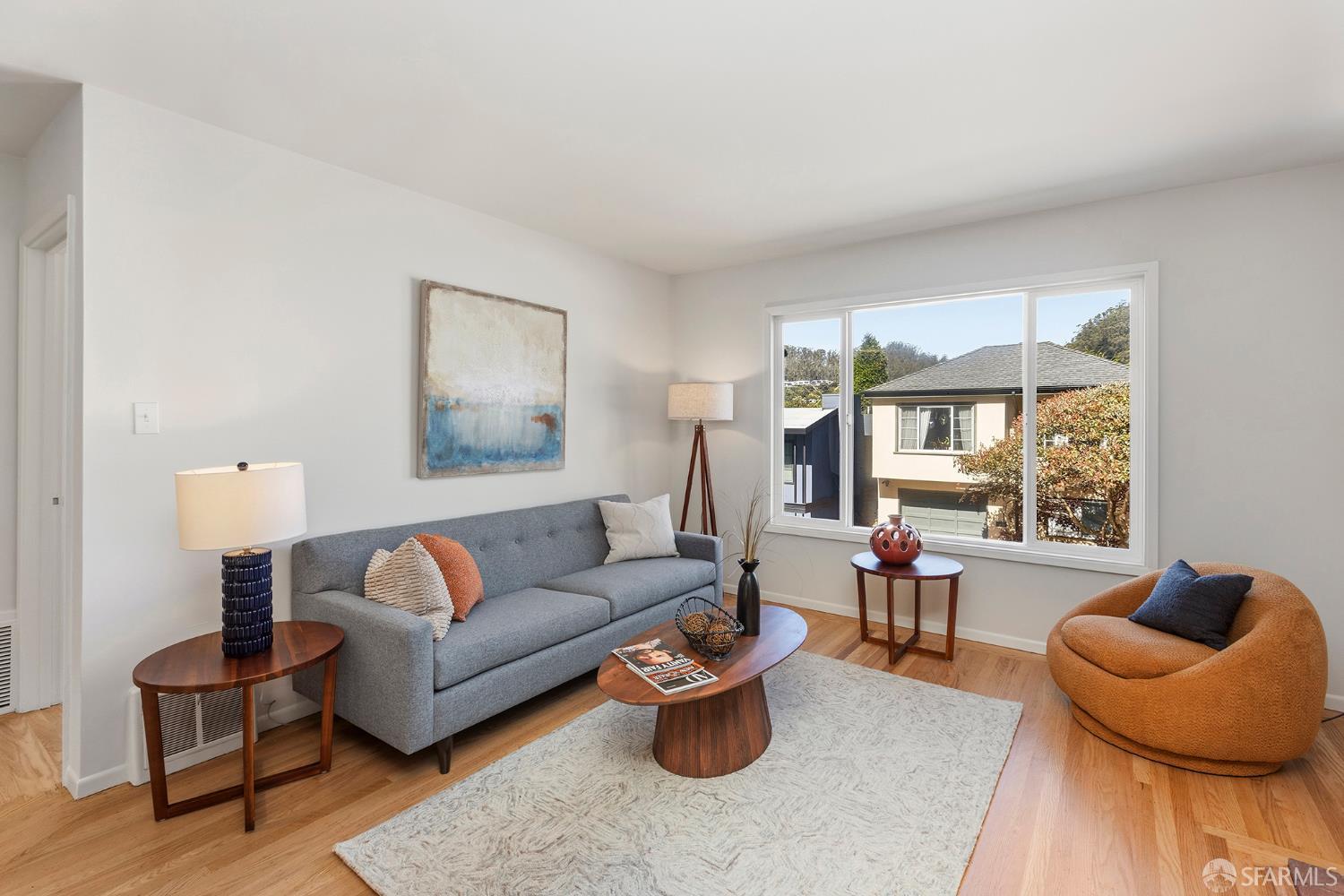 136 Dellbrook Avenue - Photo 2