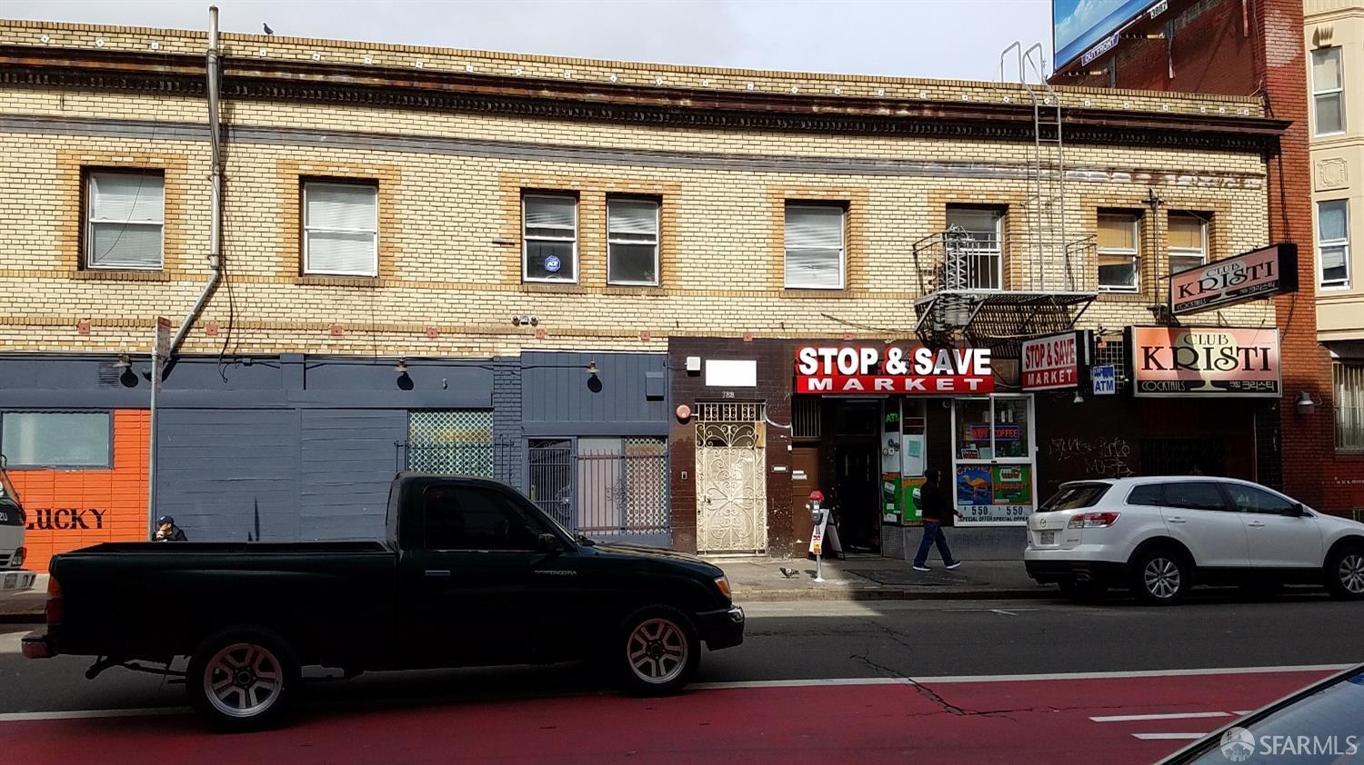 800 Larkin Street - Photo 2