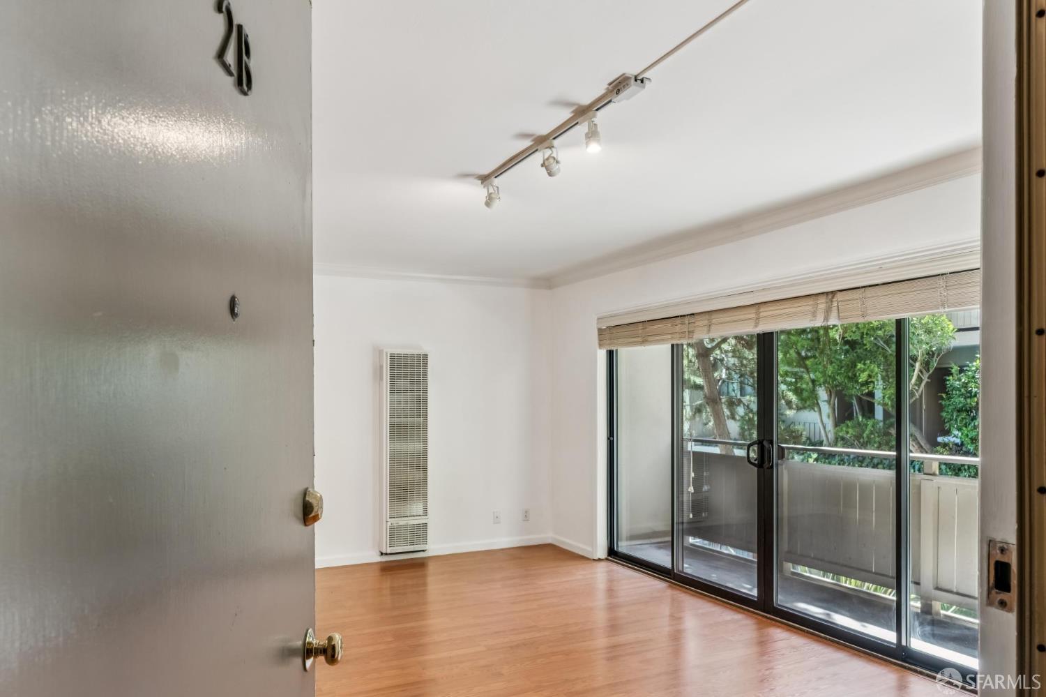 1817 California Street #2B - Photo 2