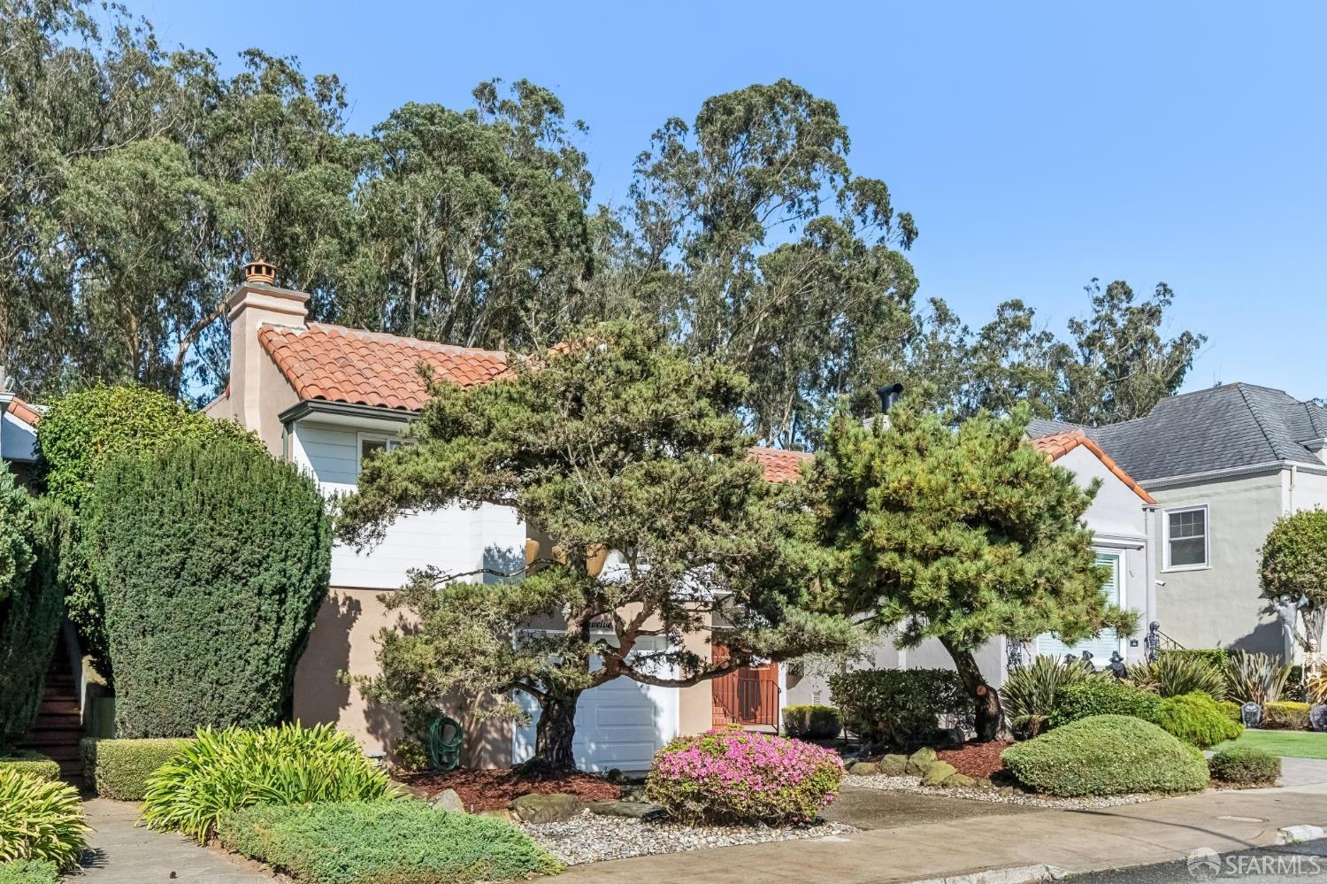 12 Crestlake Drive - Photo 3