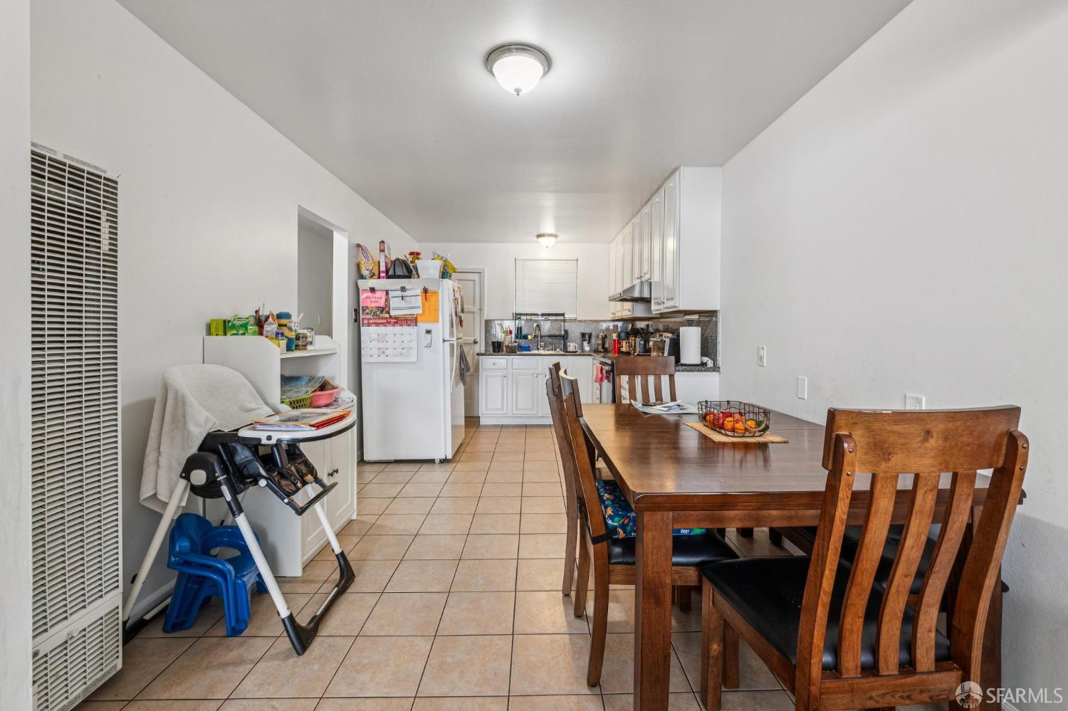 131 Russia Avenue - Photo 4