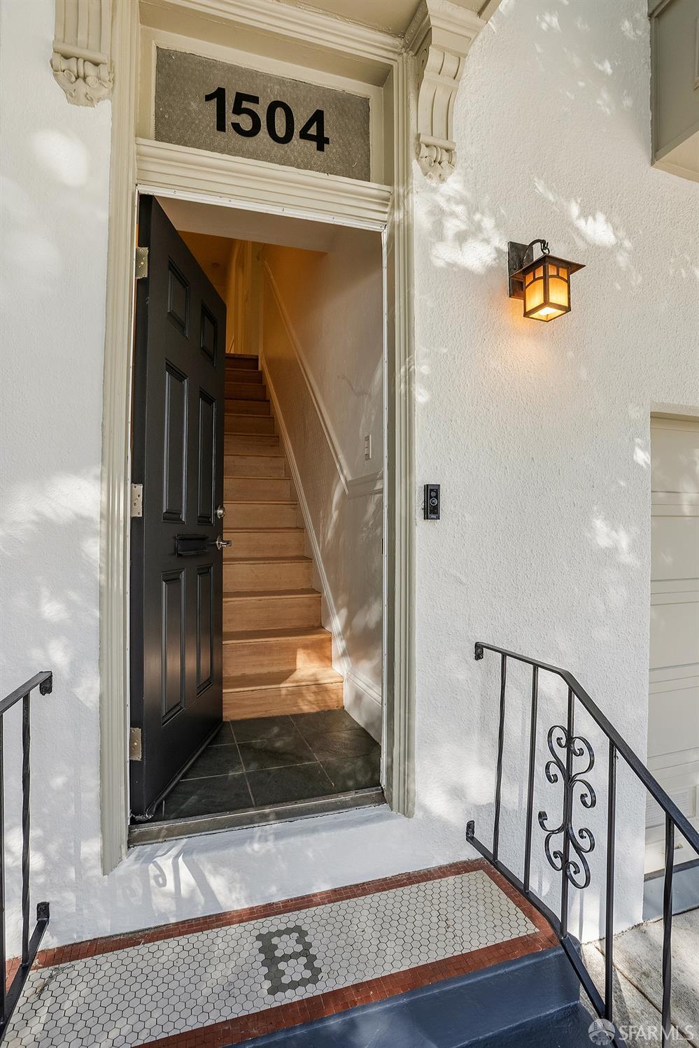 1504 Sanchez Street - Photo 2