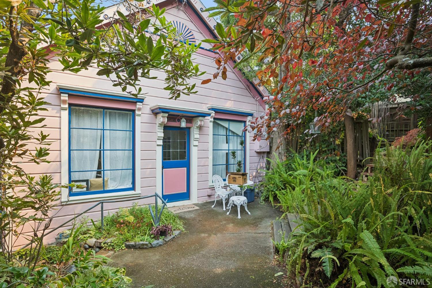 2540 Leavenworth Street - Main photo