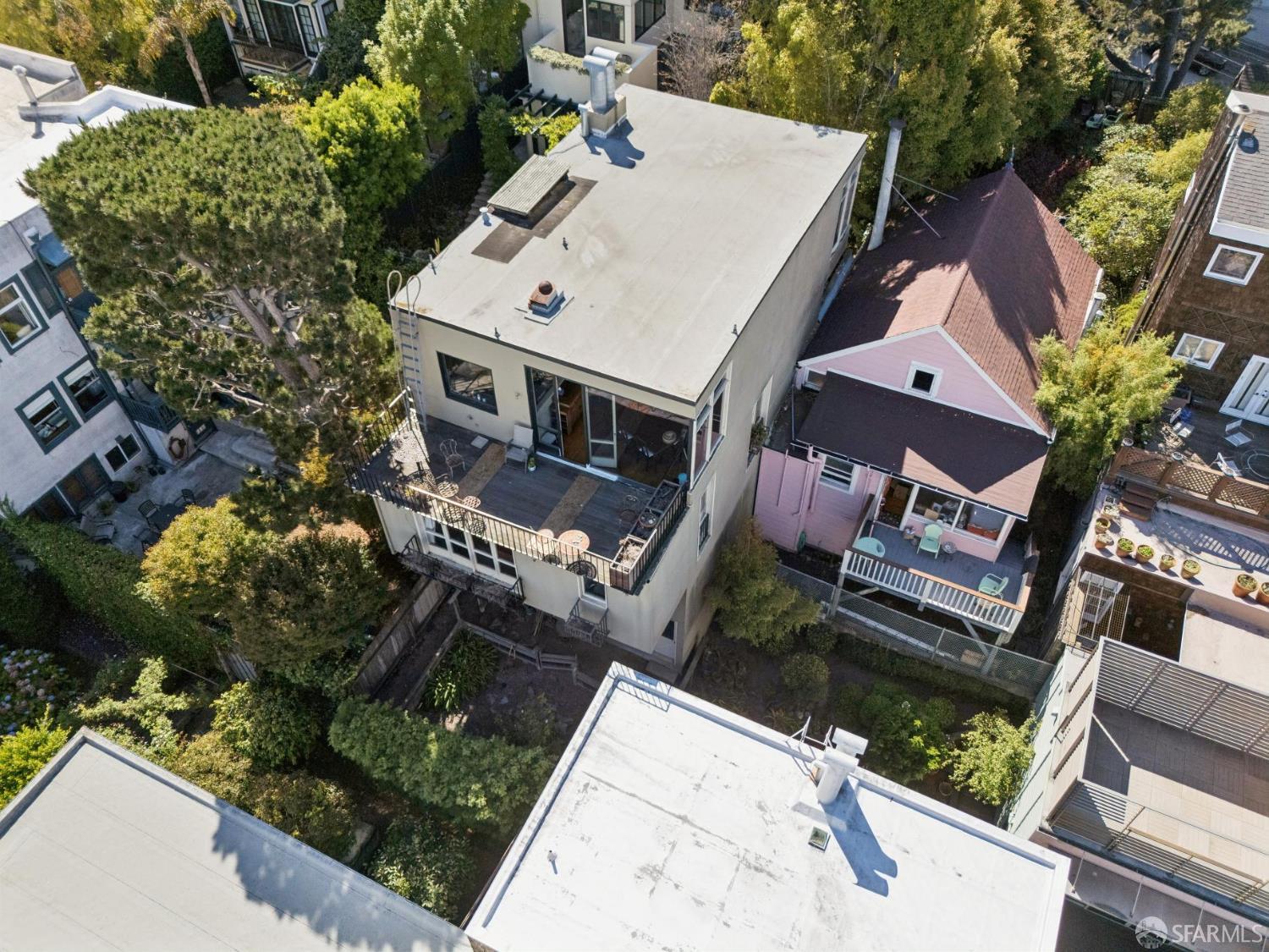 2540 Leavenworth Street - Photo 3