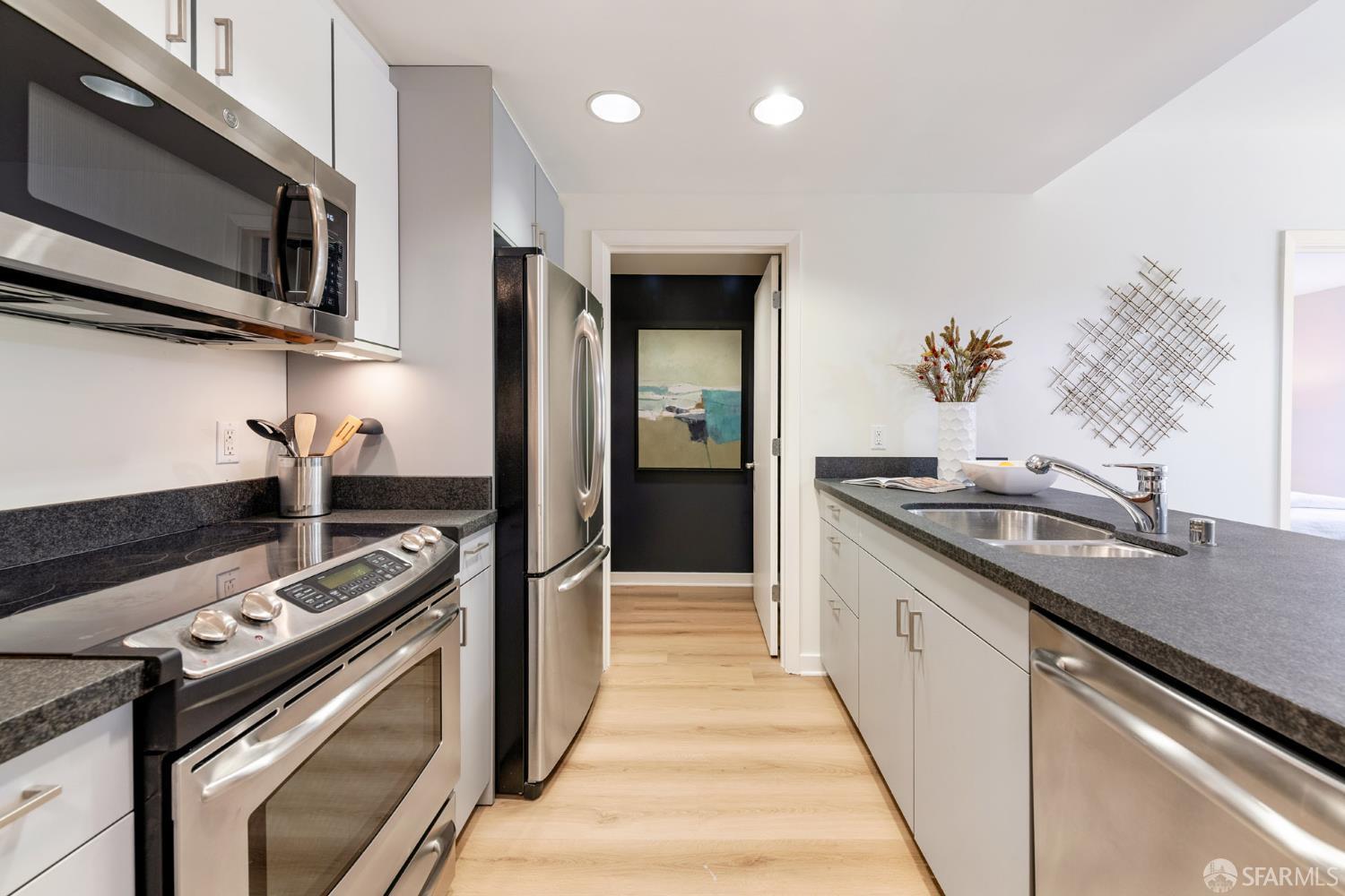 451 Kansas Street #431 - Photo 3