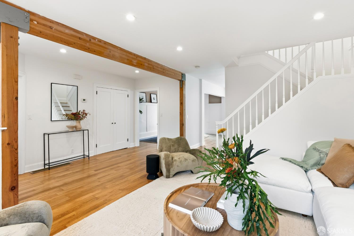 471 Valley Street - Photo 4