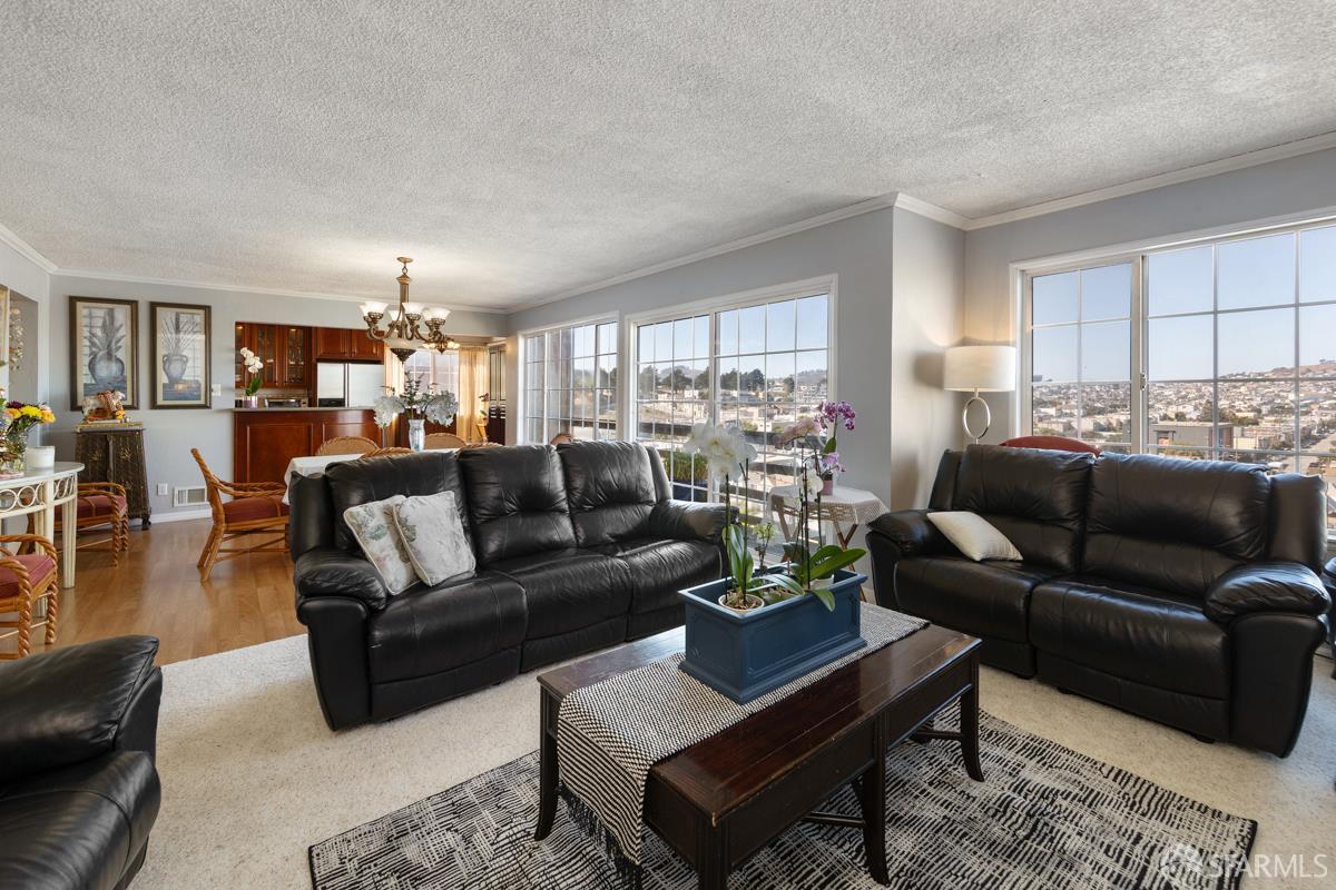 30 Karen Court - Photo 2