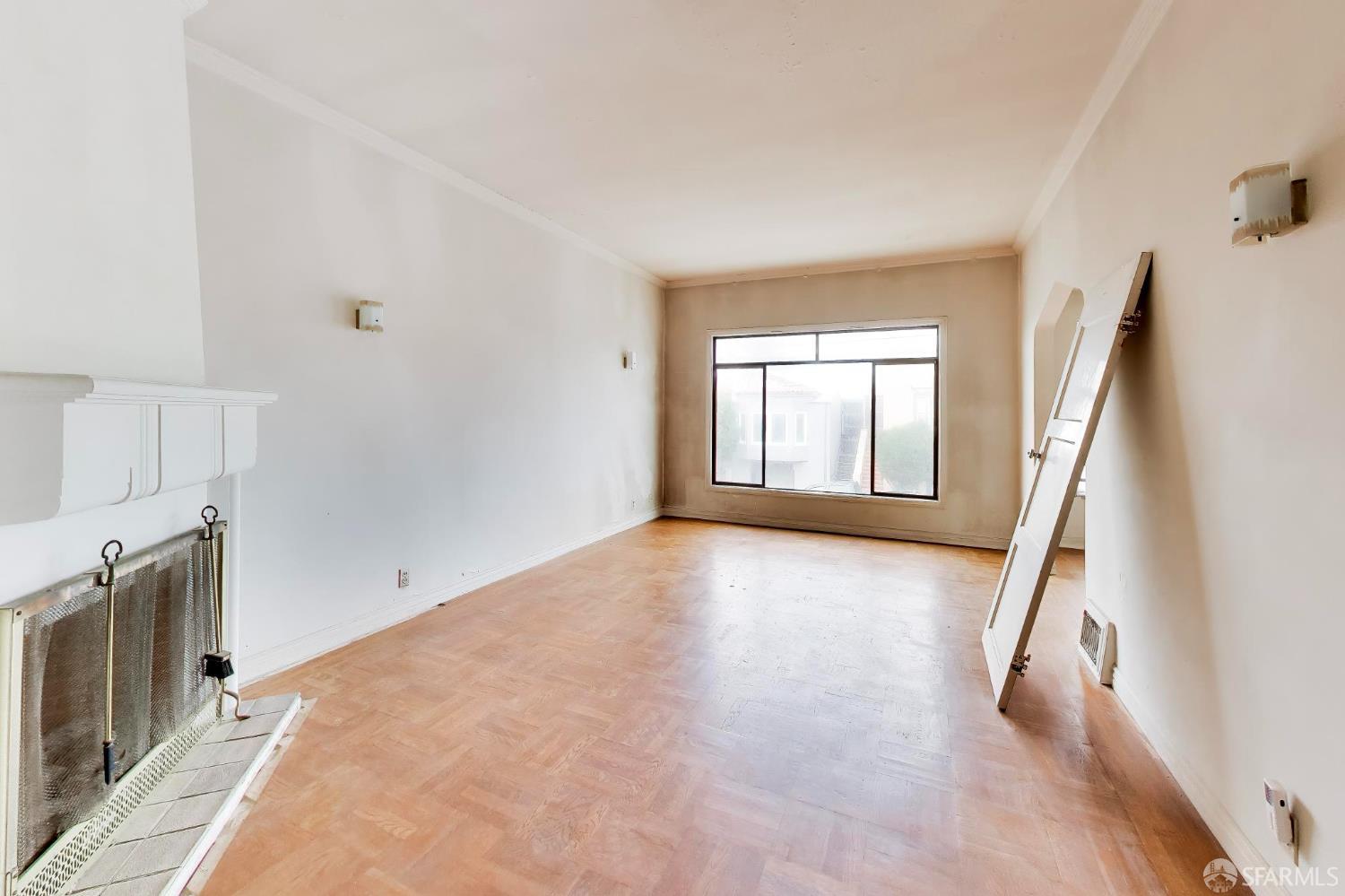718 46th Avenue - Photo 3