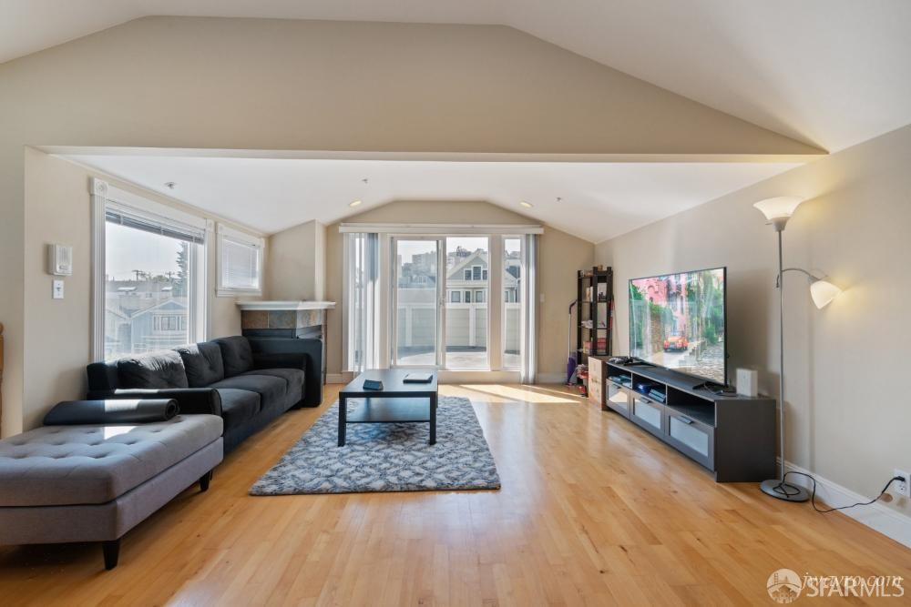 332 Jersey Street - Photo 2