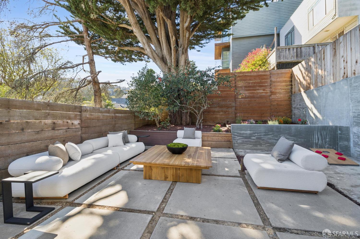 2104 Castro Street - Photo 5