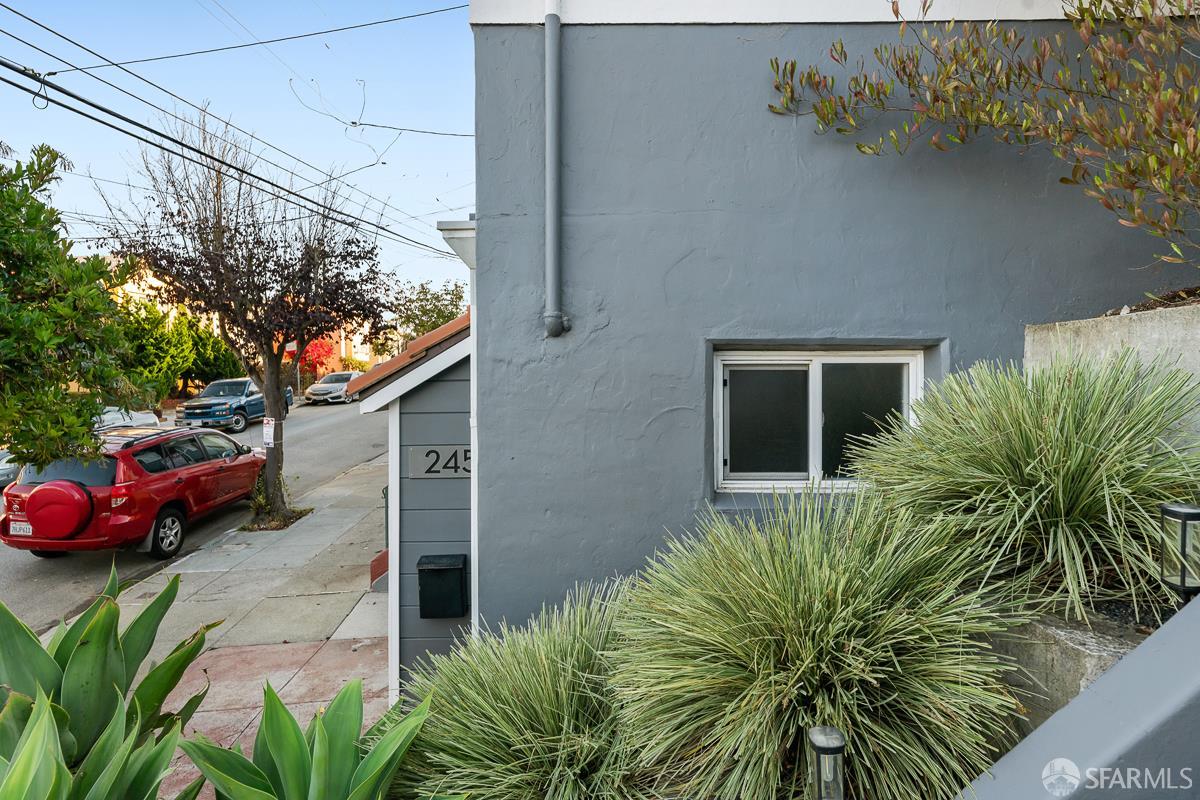 245 Edna Street - Photo 2