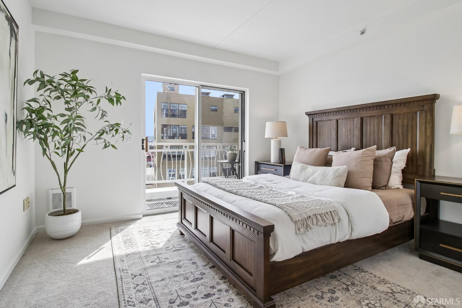 140 South Van Ness Avenue #724 - Photo 5