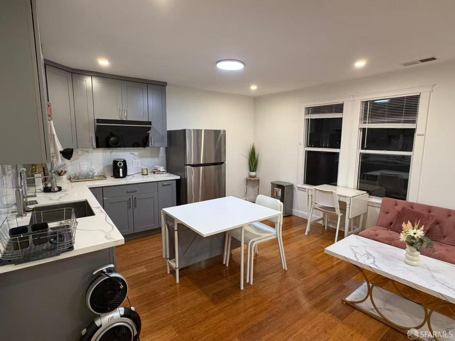 848 Girard Street #3 - Photo 2