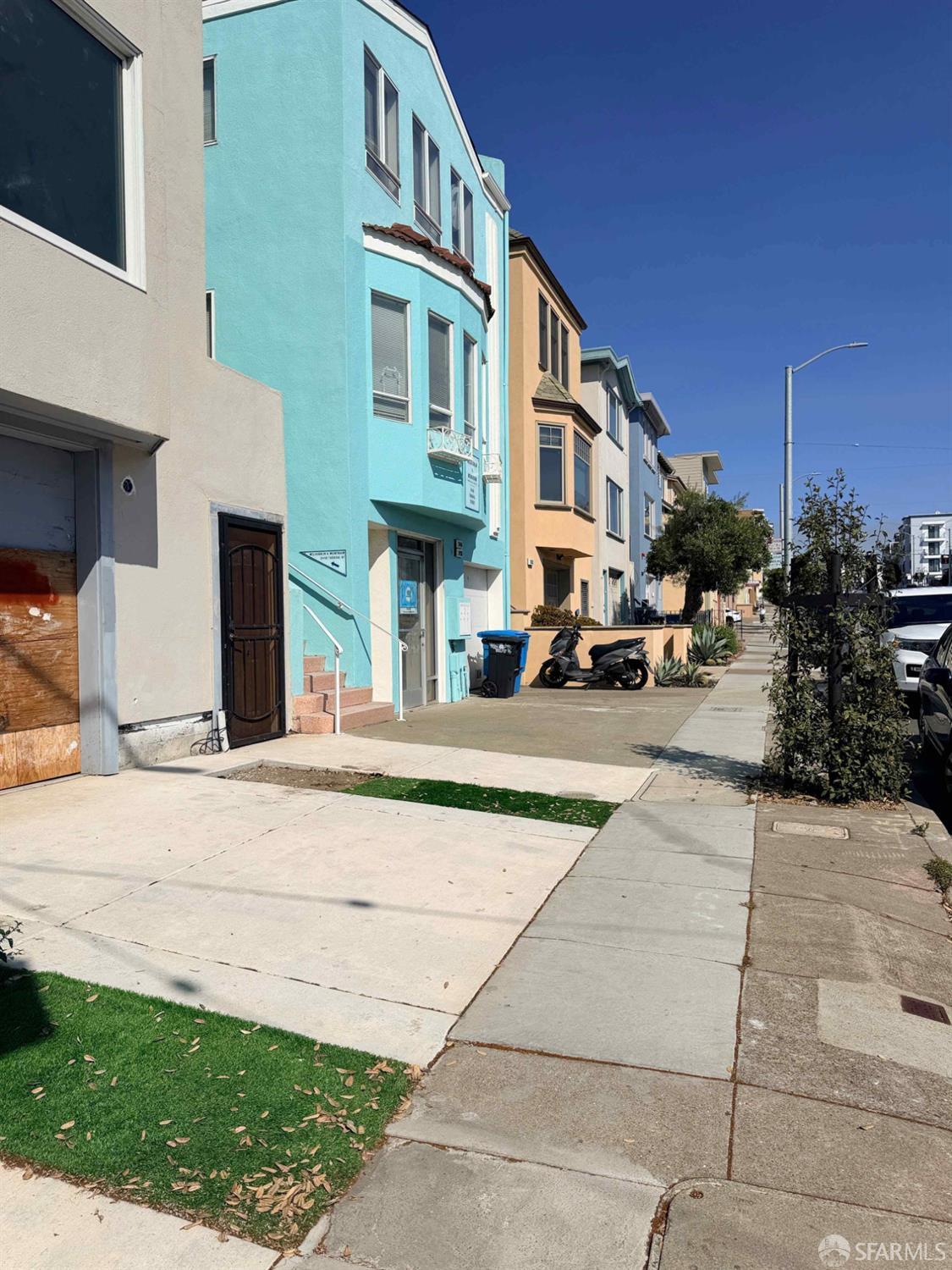 2438 Taraval Street - Photo 3