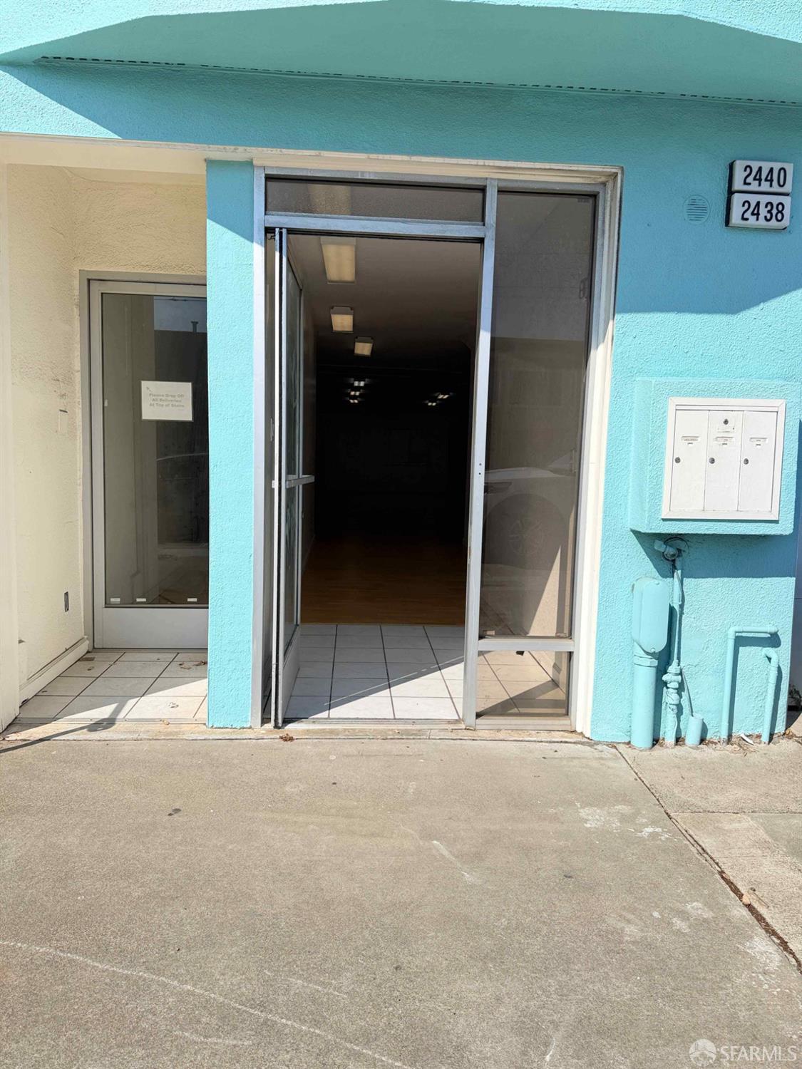 2438 Taraval Street - Photo 2
