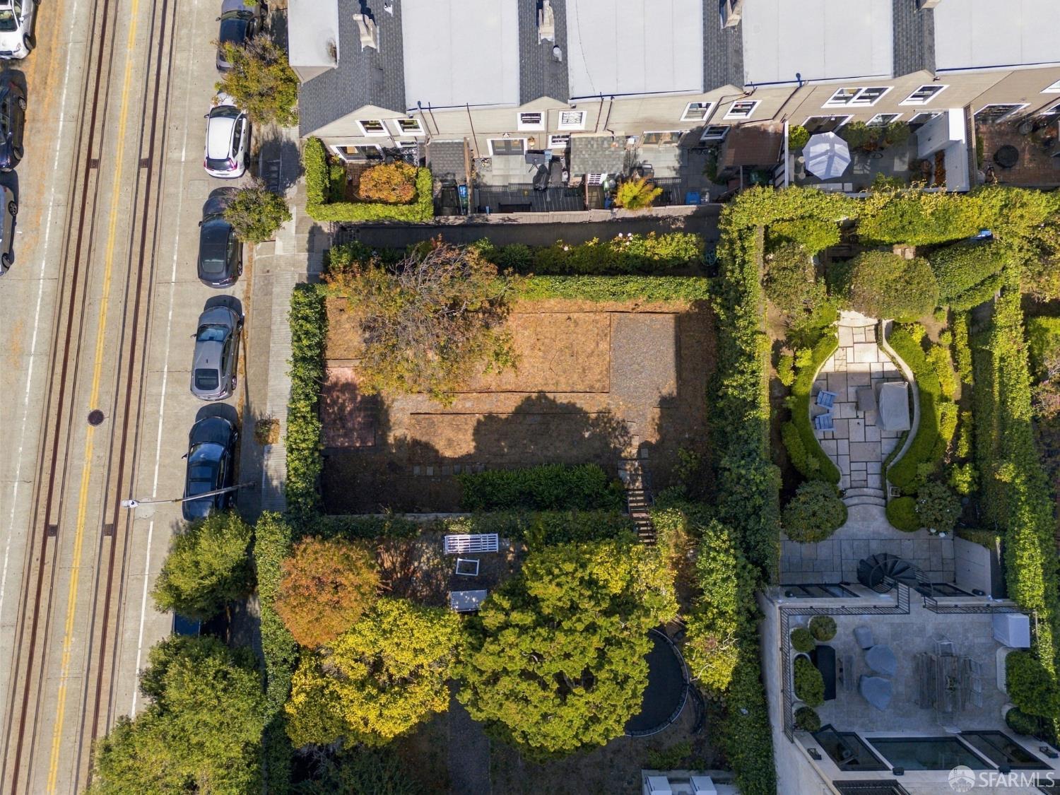 2528 Hyde Street - Photo 4