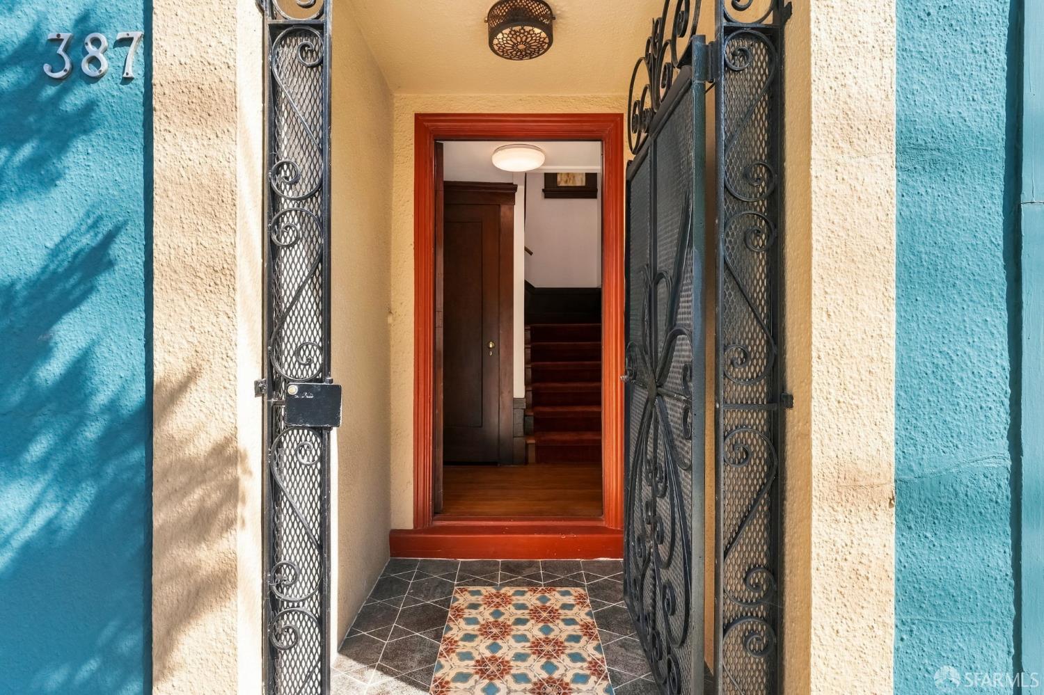 387 Eureka Street - Photo 2