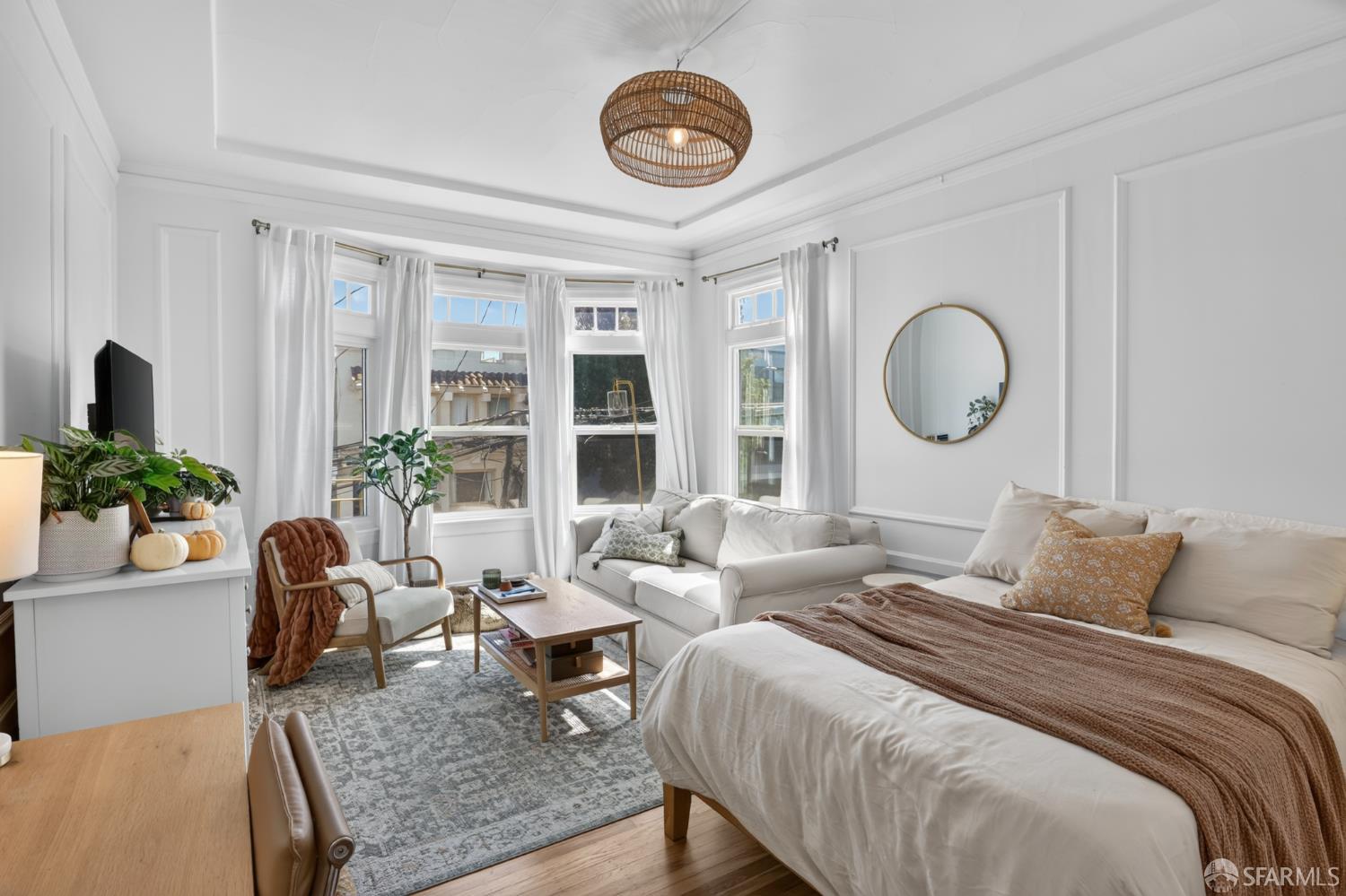 575 12th Avenue - Photo 2