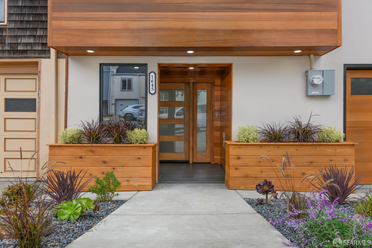 1645 48th Avenue - Photo 3