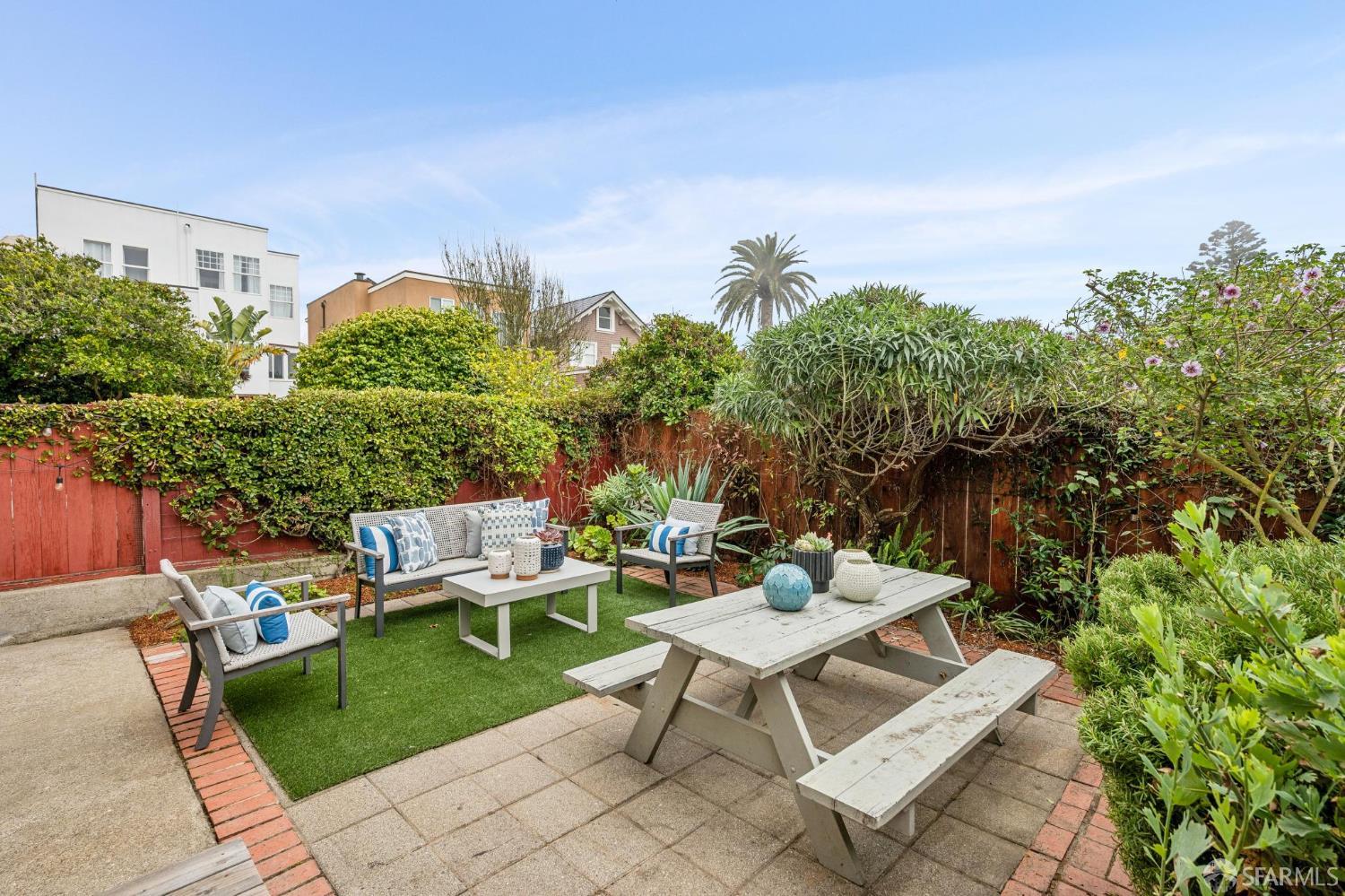 8137-8139 Geary Boulevard, San Francisco