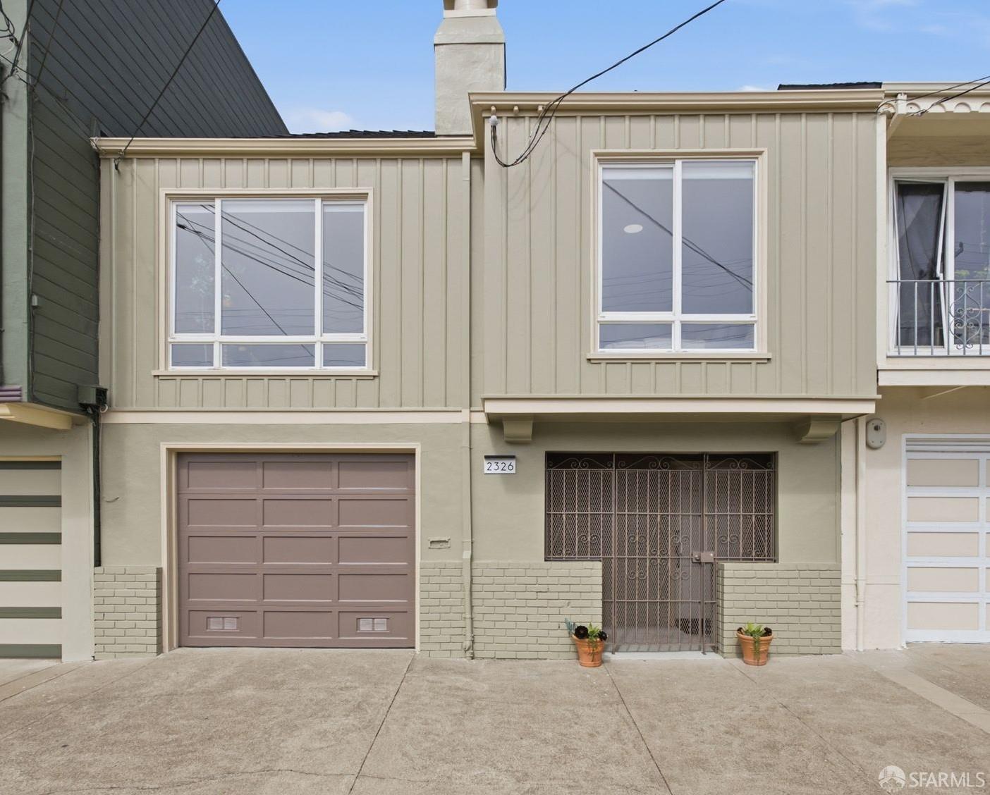 2326 Vicente Street - Main photo