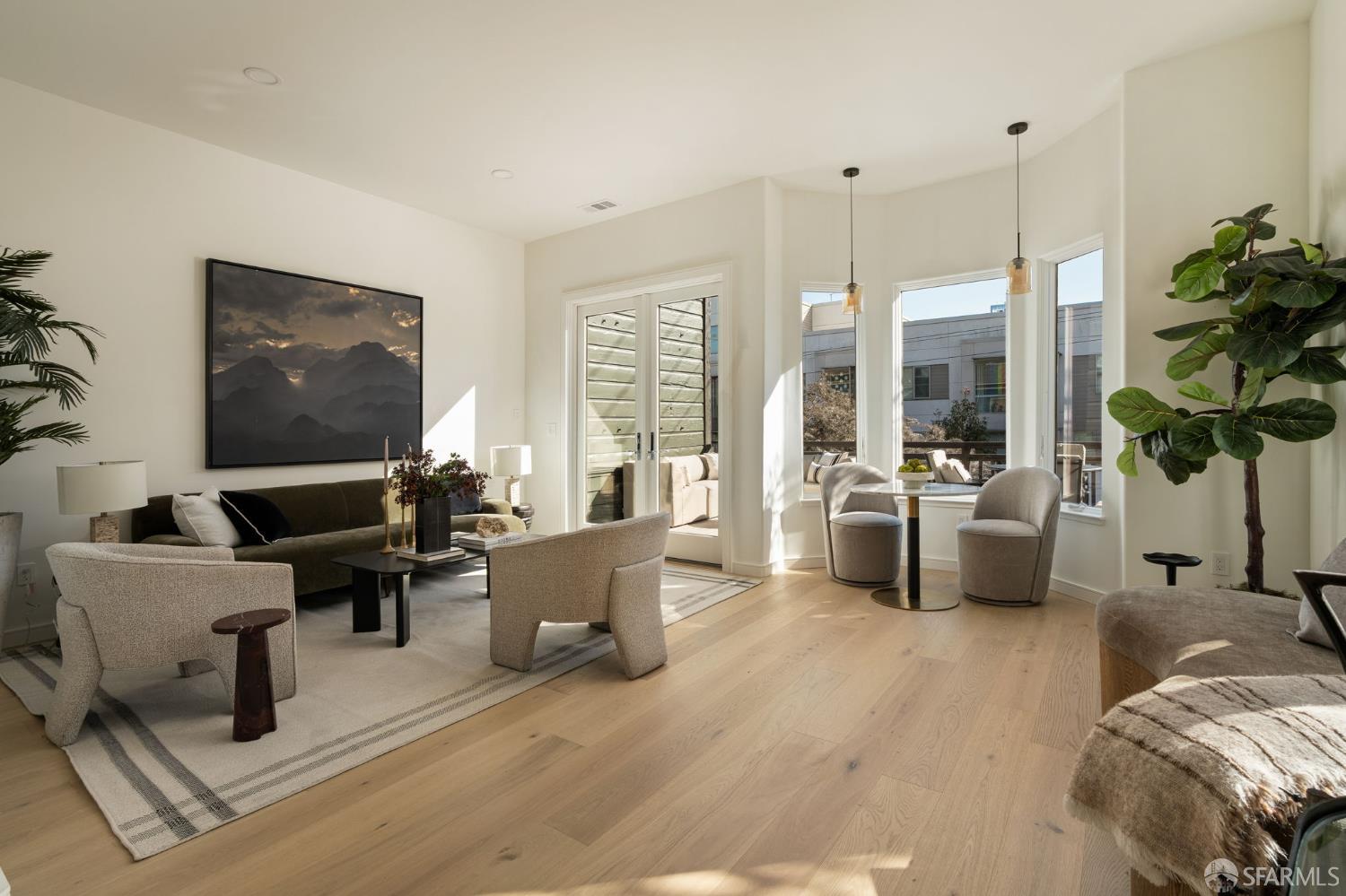 419 Laguna Street - Photo 4