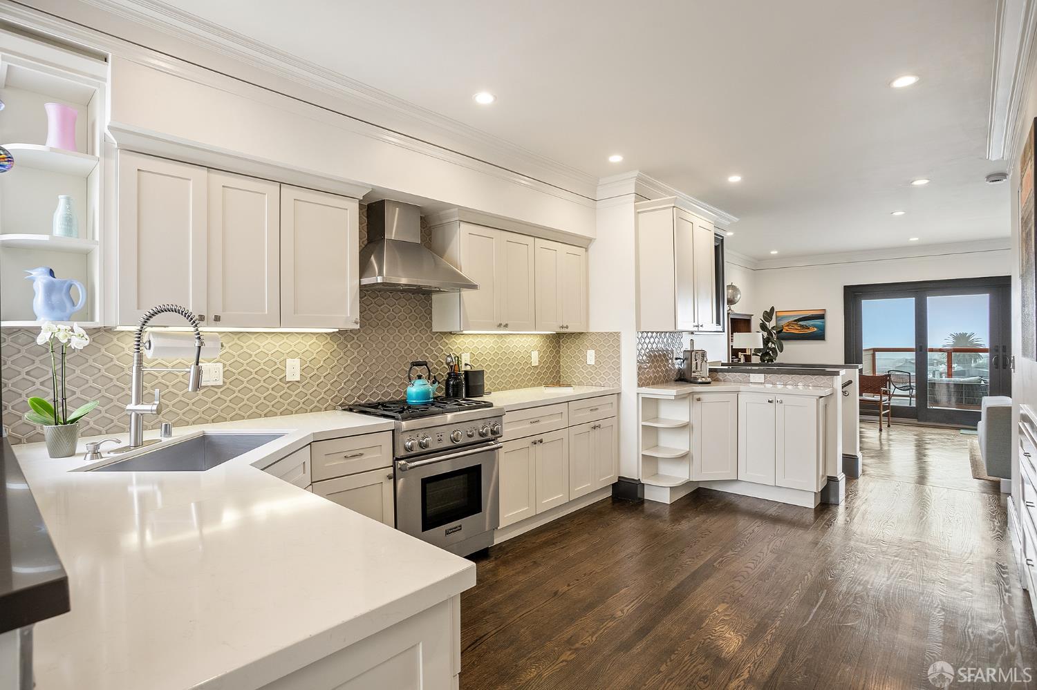 719 42nd Avenue - Photo 4