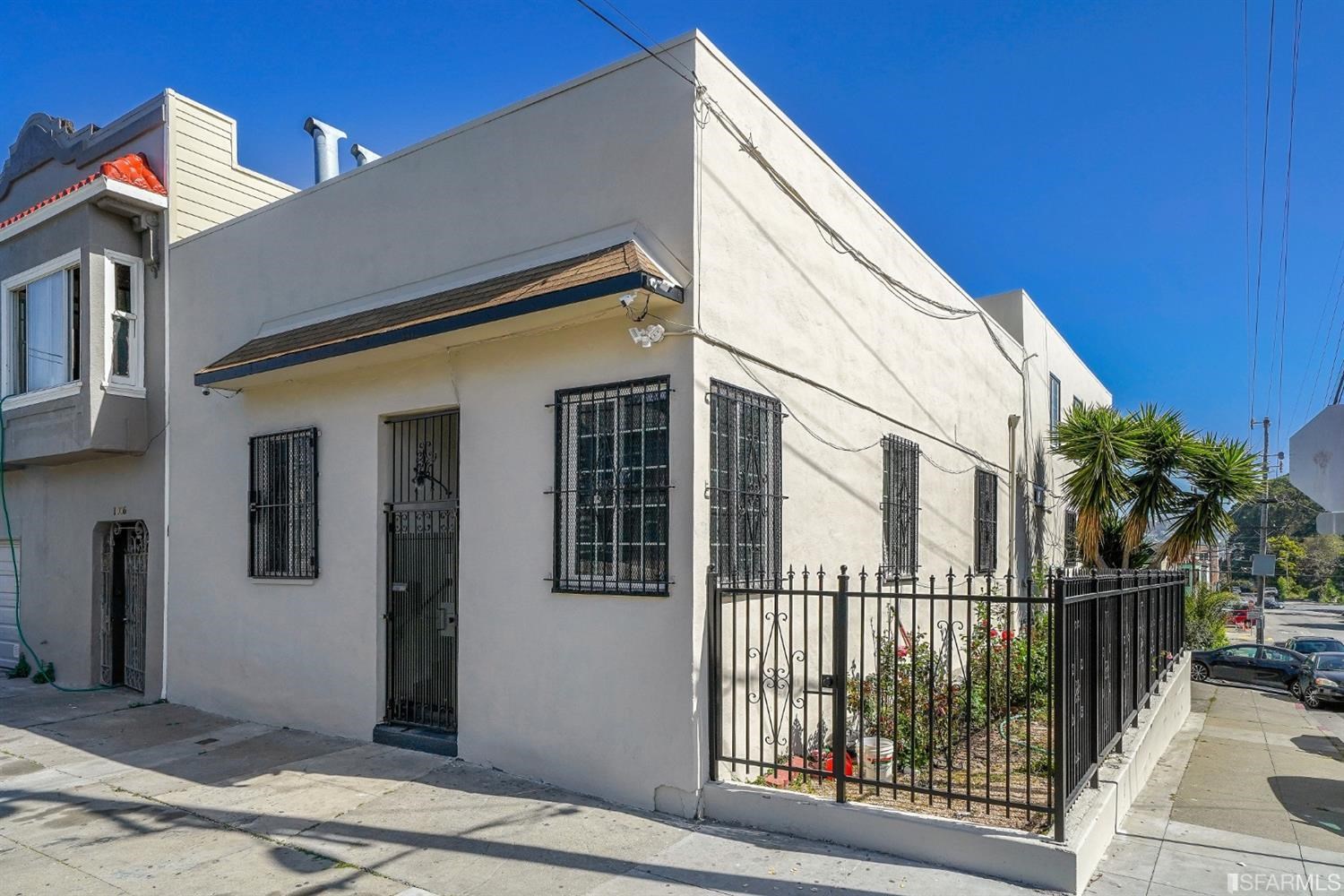 1000 Hollister Avenue - Photo 3