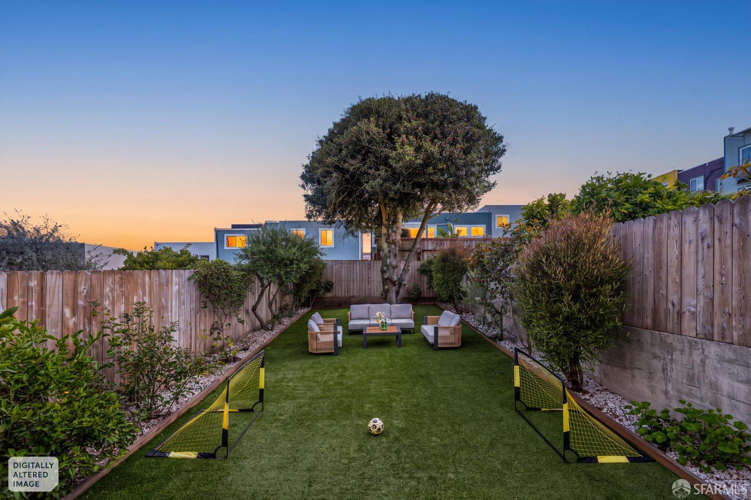 422 Vernon Street - Photo 3