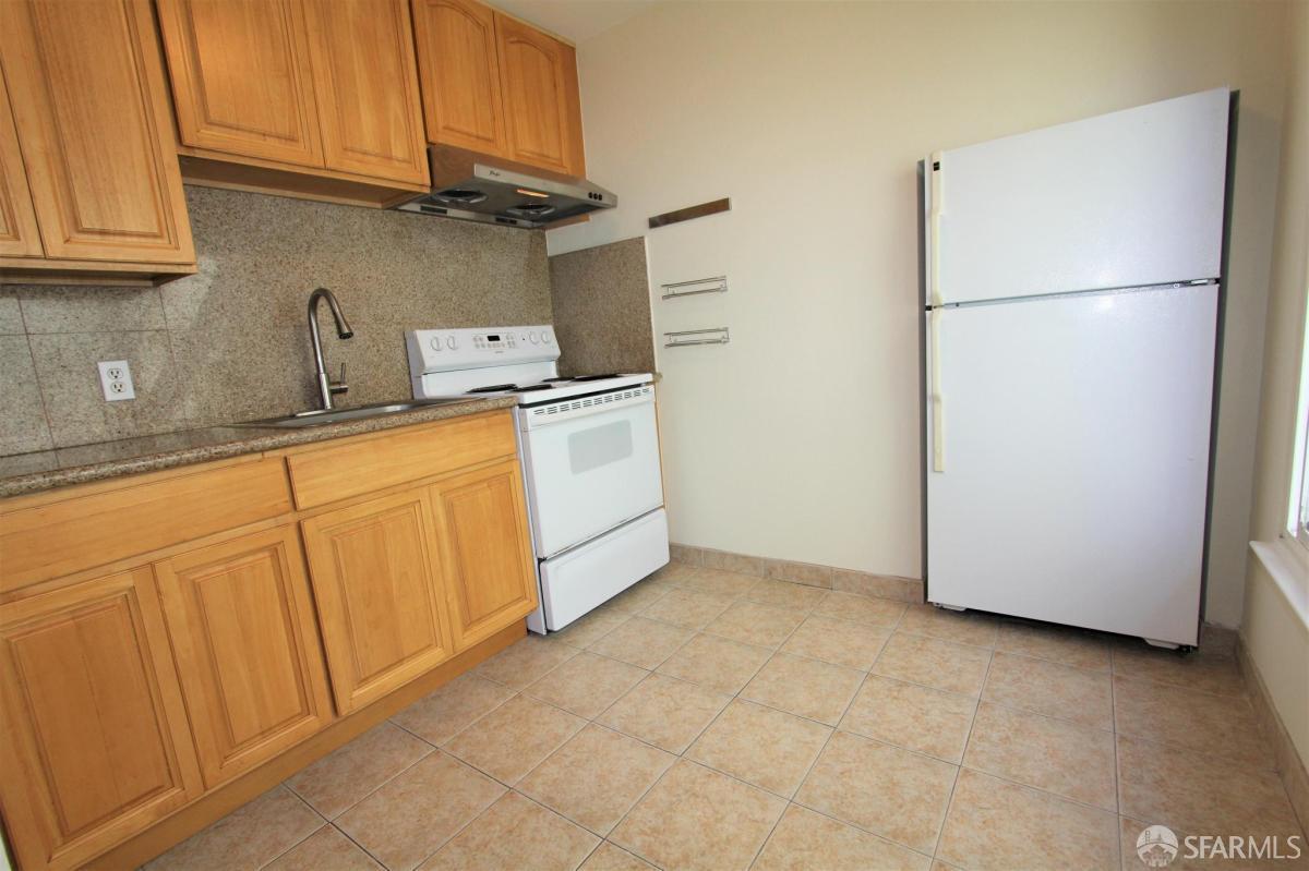 1270 7th Avenue - Photo 4