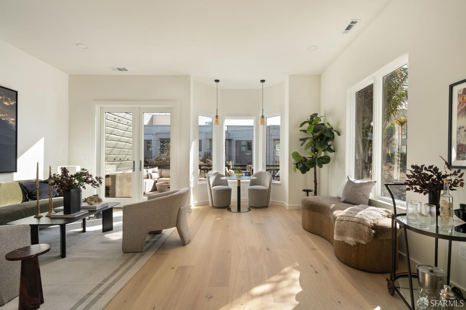 419 Laguna Street - Main photo