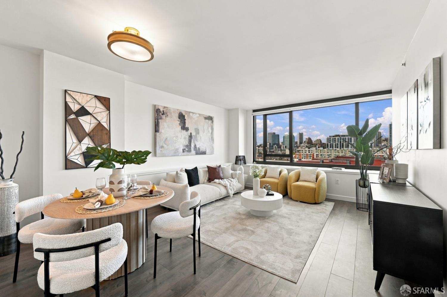 260 King Street #909 - Photo 2