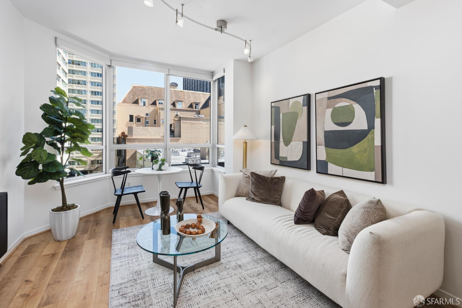 750 Van Ness Avenue #402 - Main photo