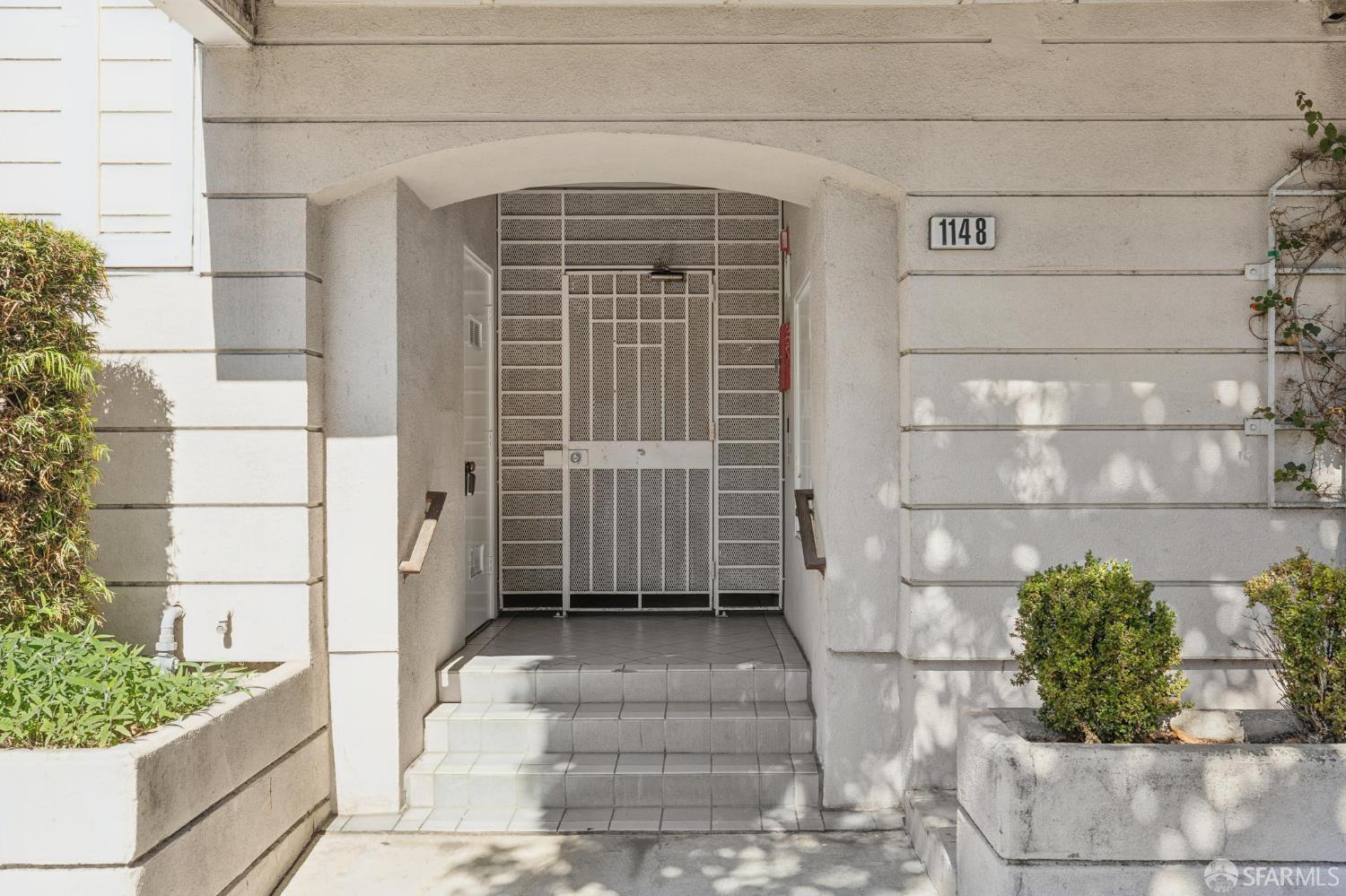 1148 Eddy Street #D - Photo 3