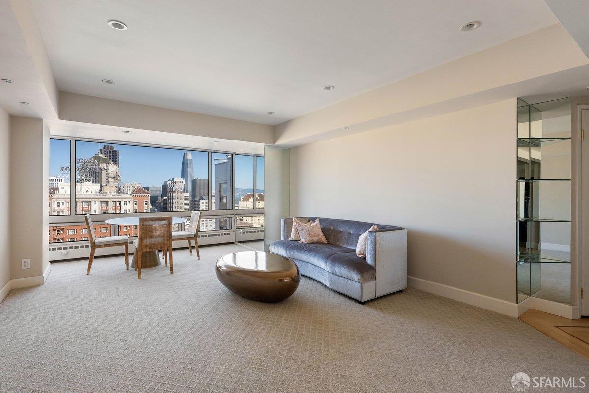 1177 California Street #1507 - Photo 2