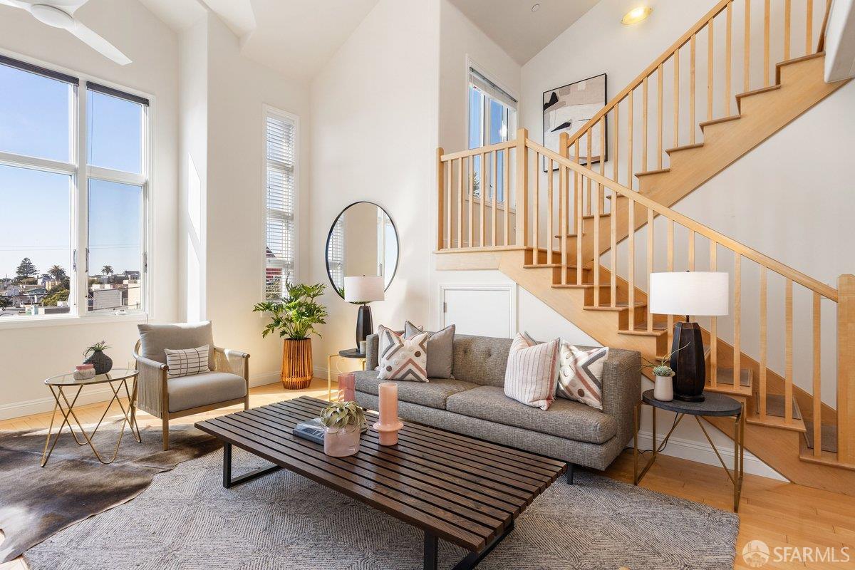 576 42nd Avenue - Photo 5