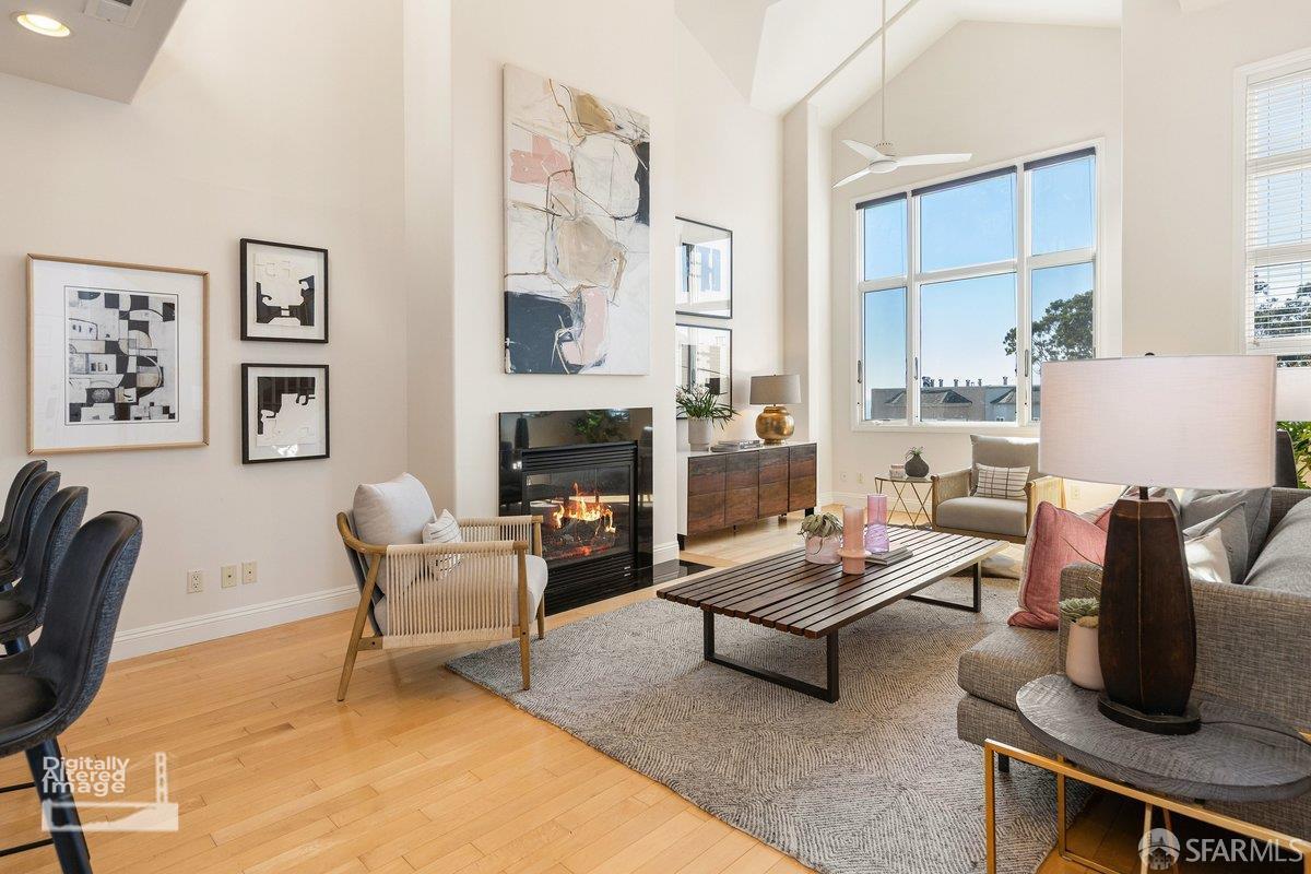 576 42nd Avenue - Main photo