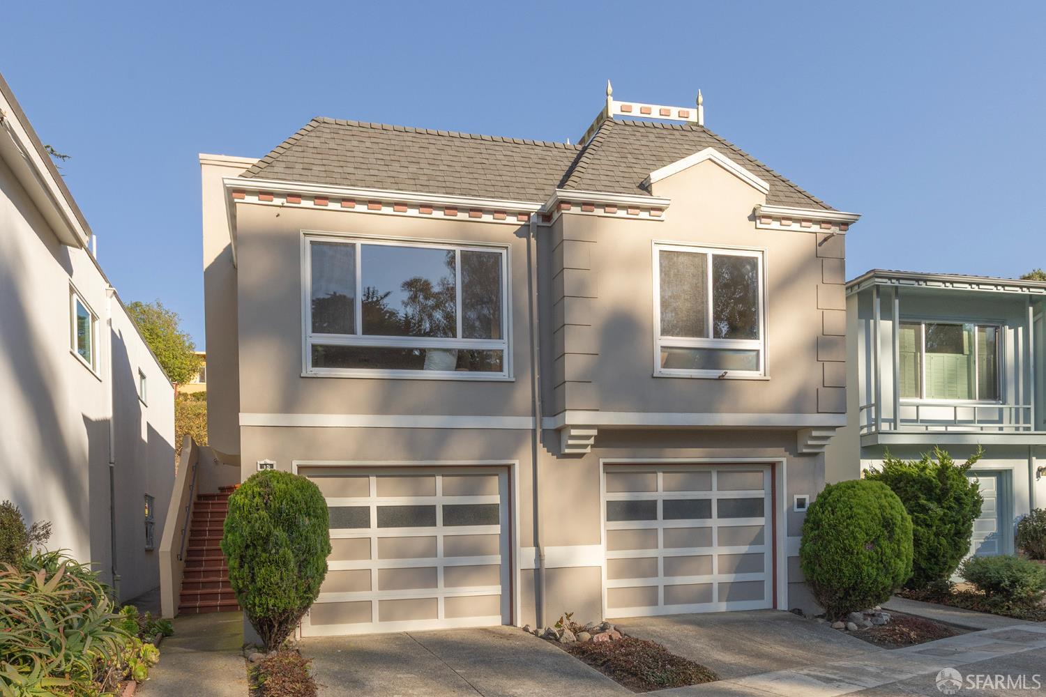 15 Dellbrook Avenue - Main photo