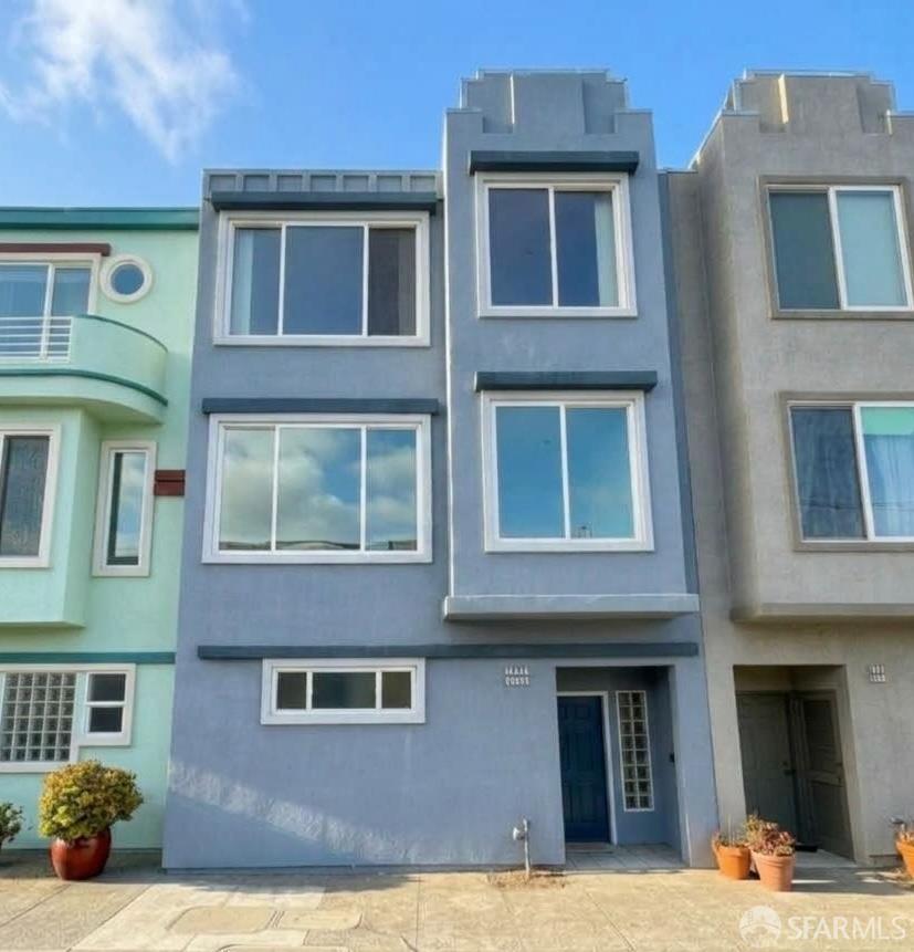 2938 Sloat Boulevard - Main photo