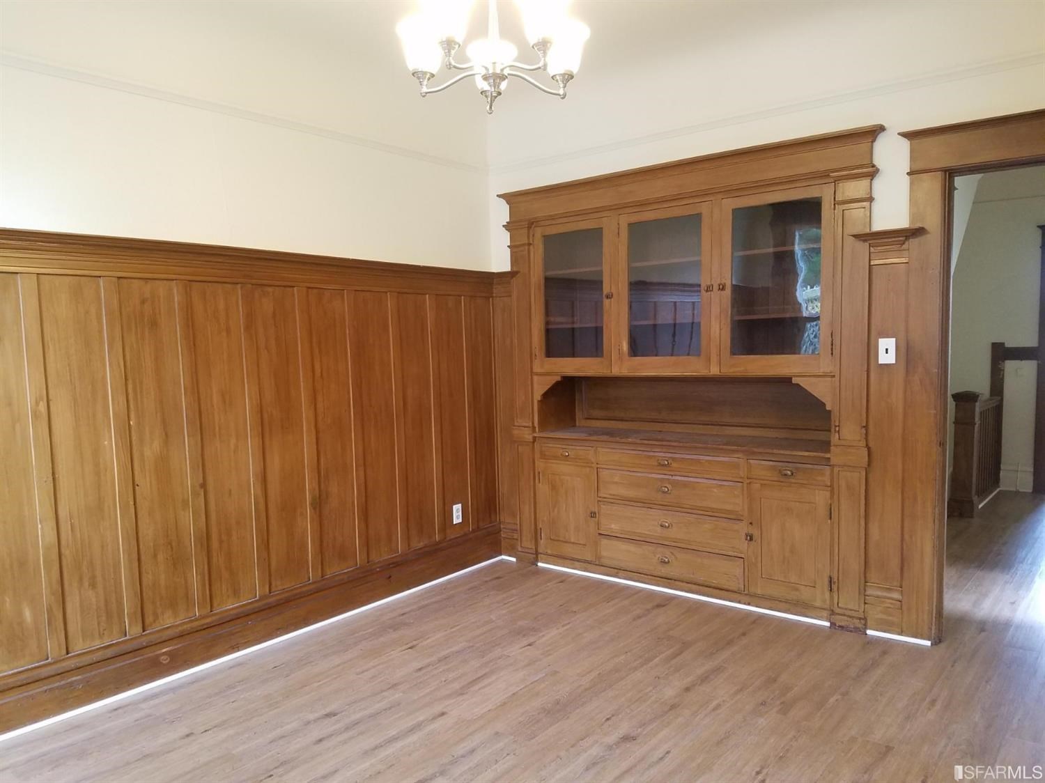 1664 Chestnut Street - Photo 3