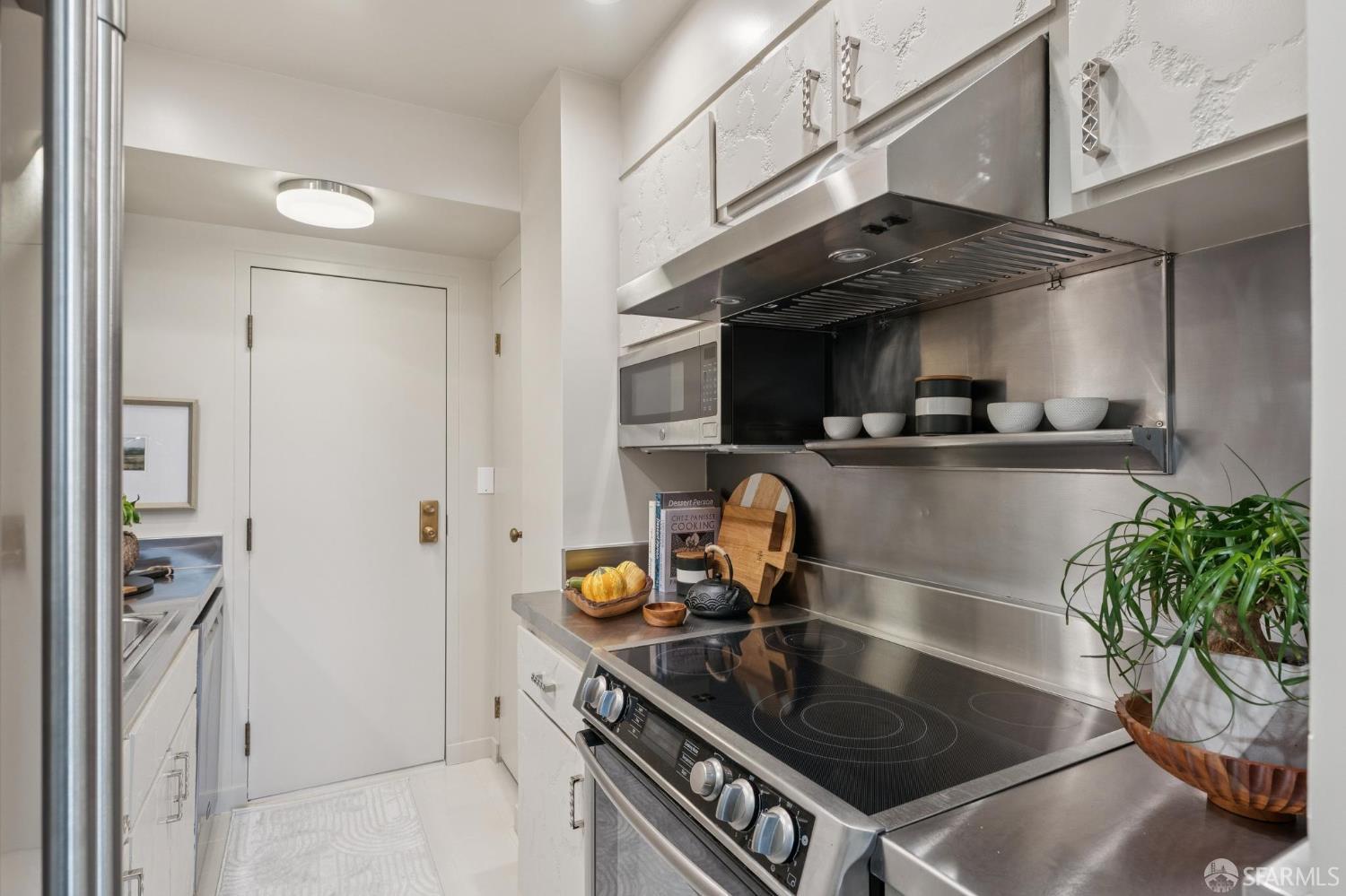 1177 California Street #1618 - Photo 3