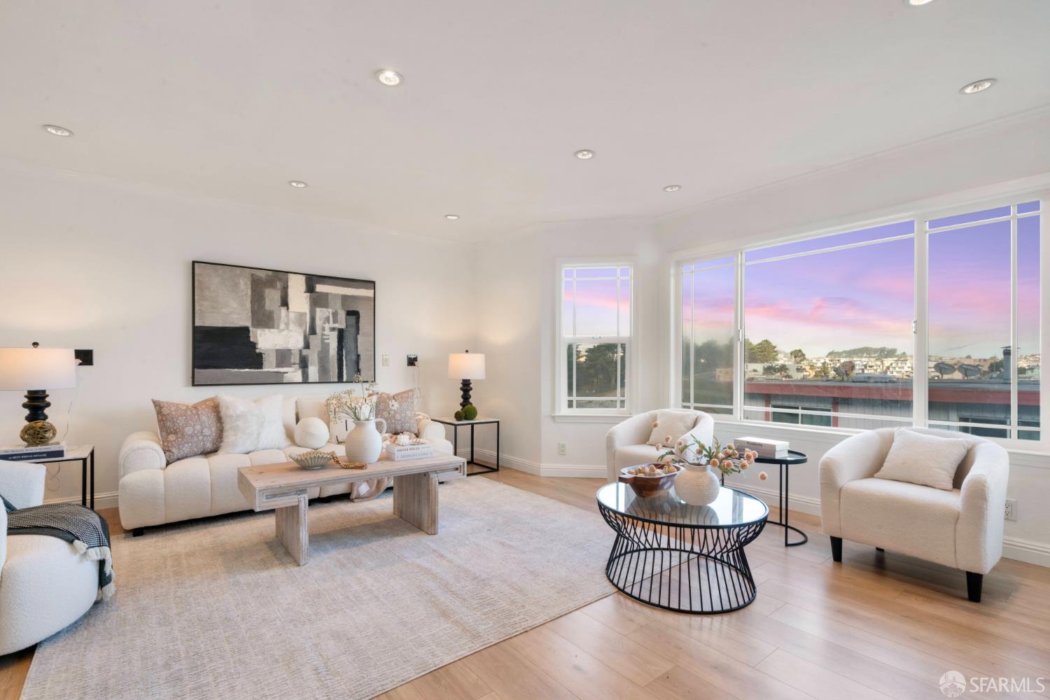 135 Karen Court - Photo 3