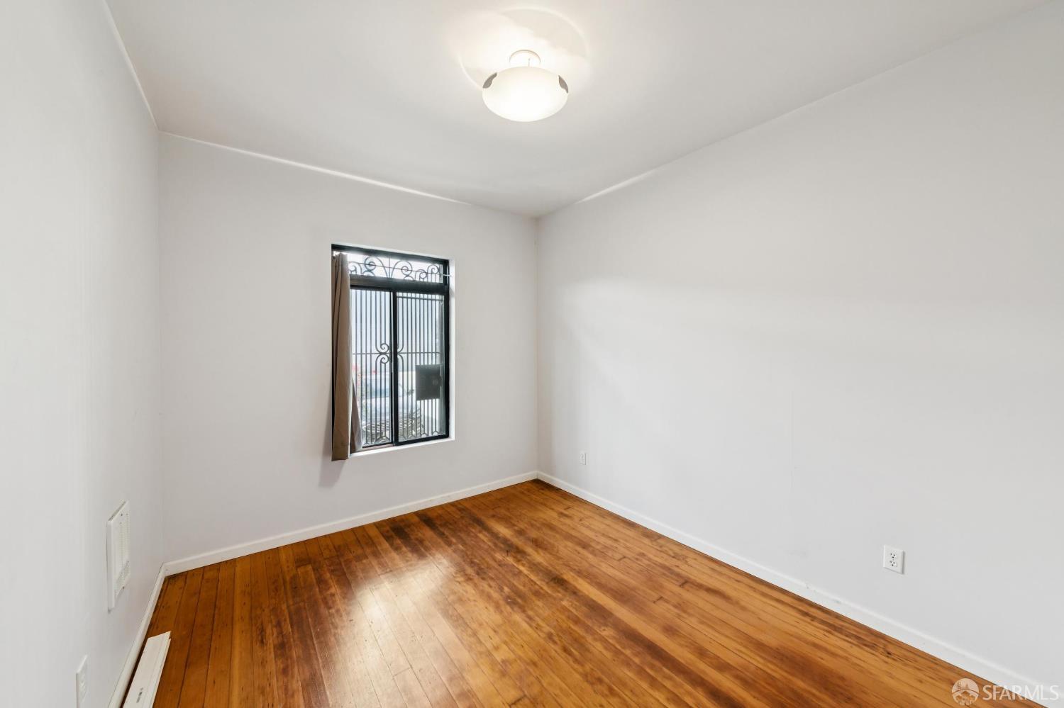 185-191 Hampshire Street - Photo 5