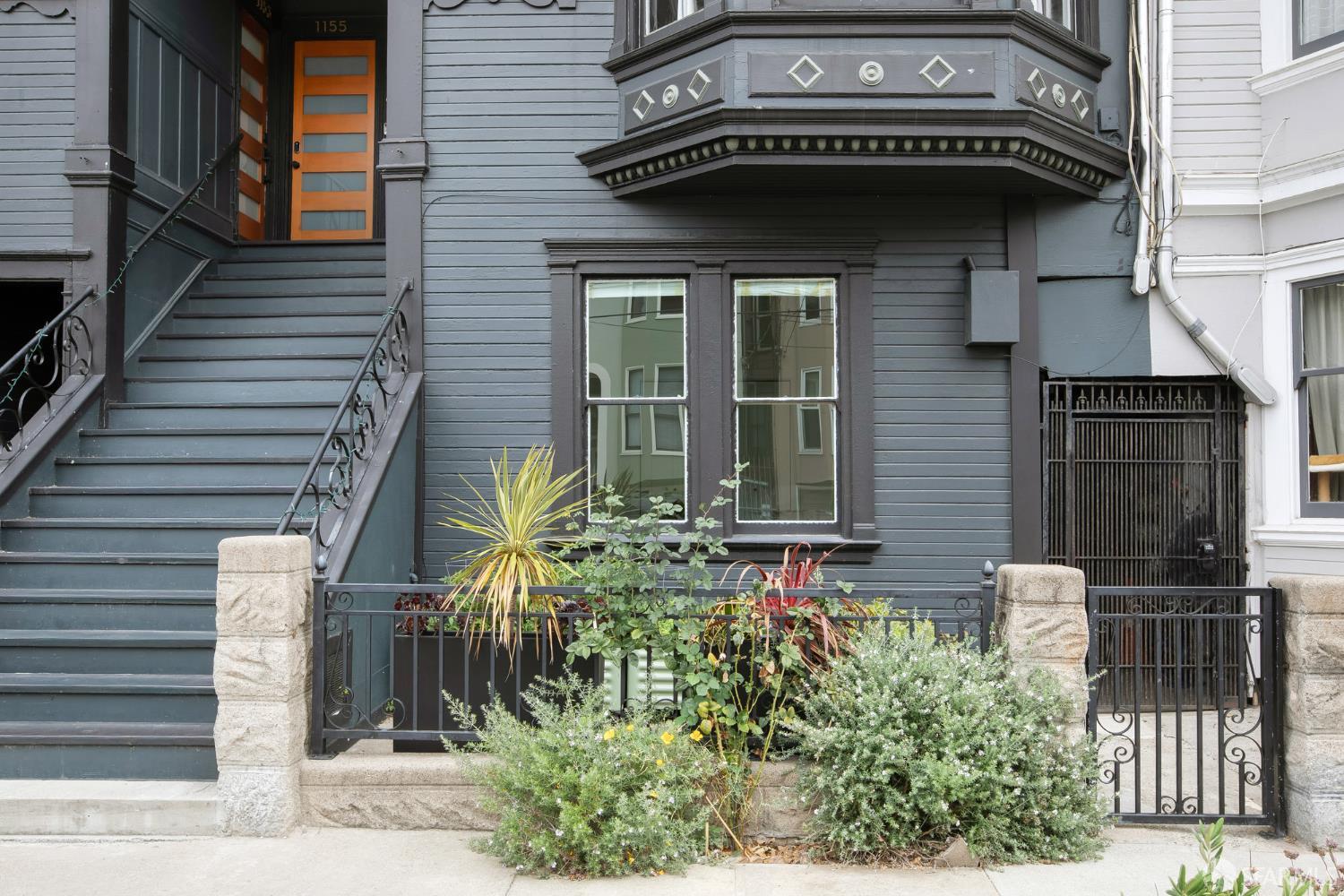 1157 Alabama Street - Photo 2