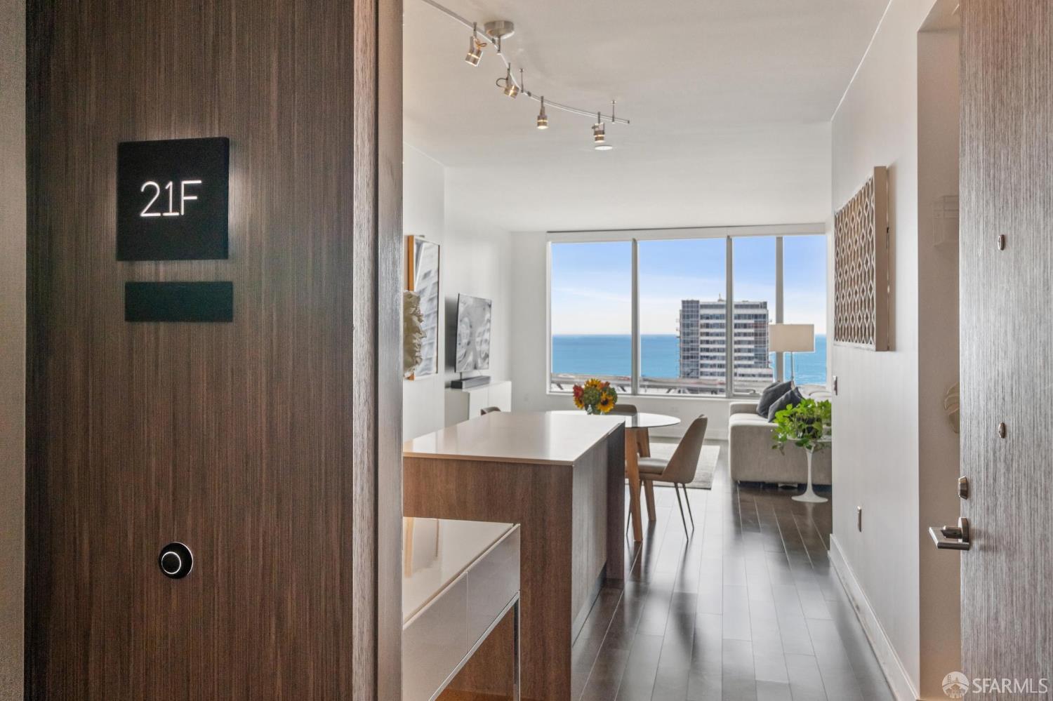 201 Folsom Street #21F - Photo 3